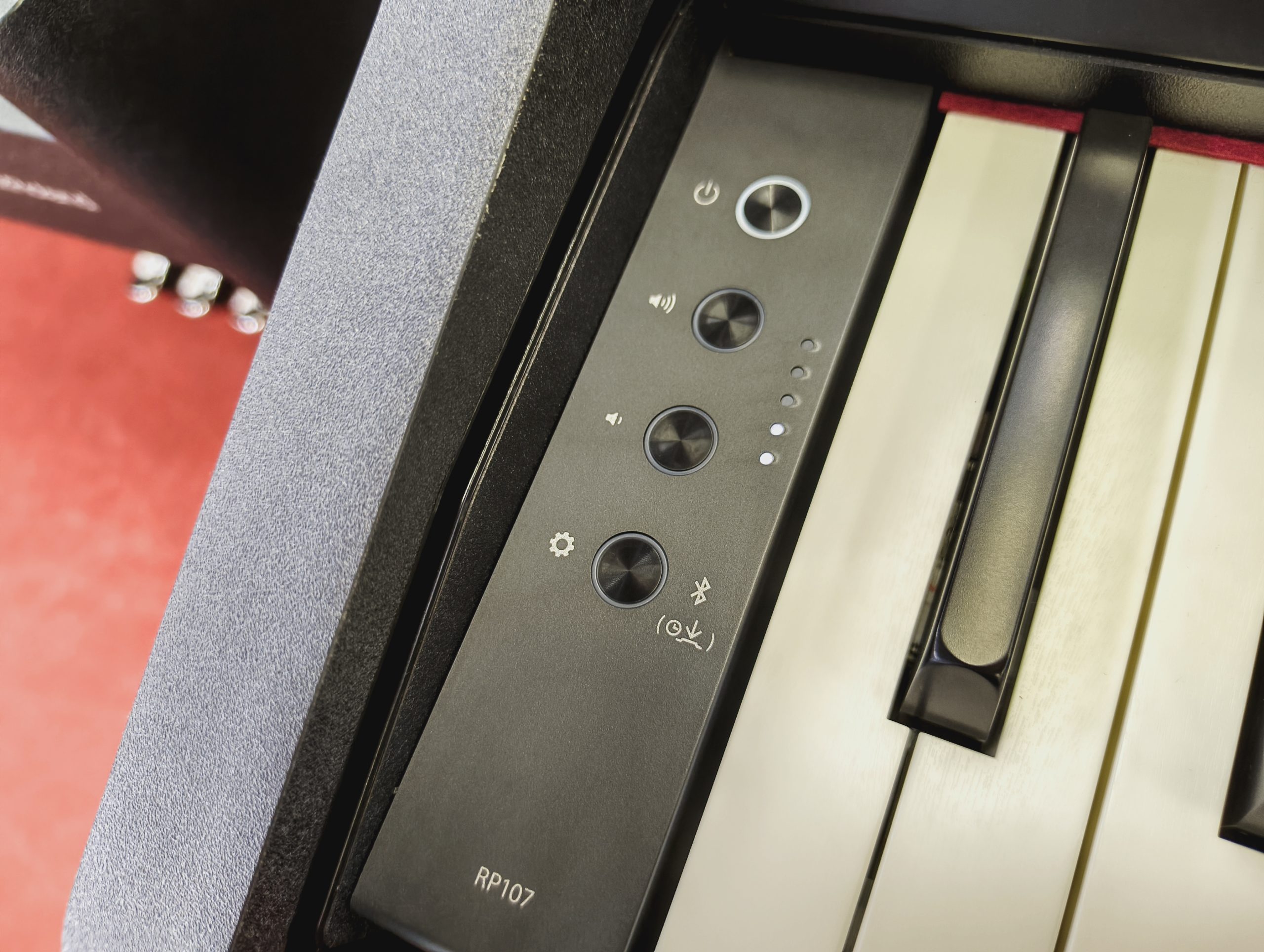 再入荷【新品】デジタルピアノ Roland RP107-BK