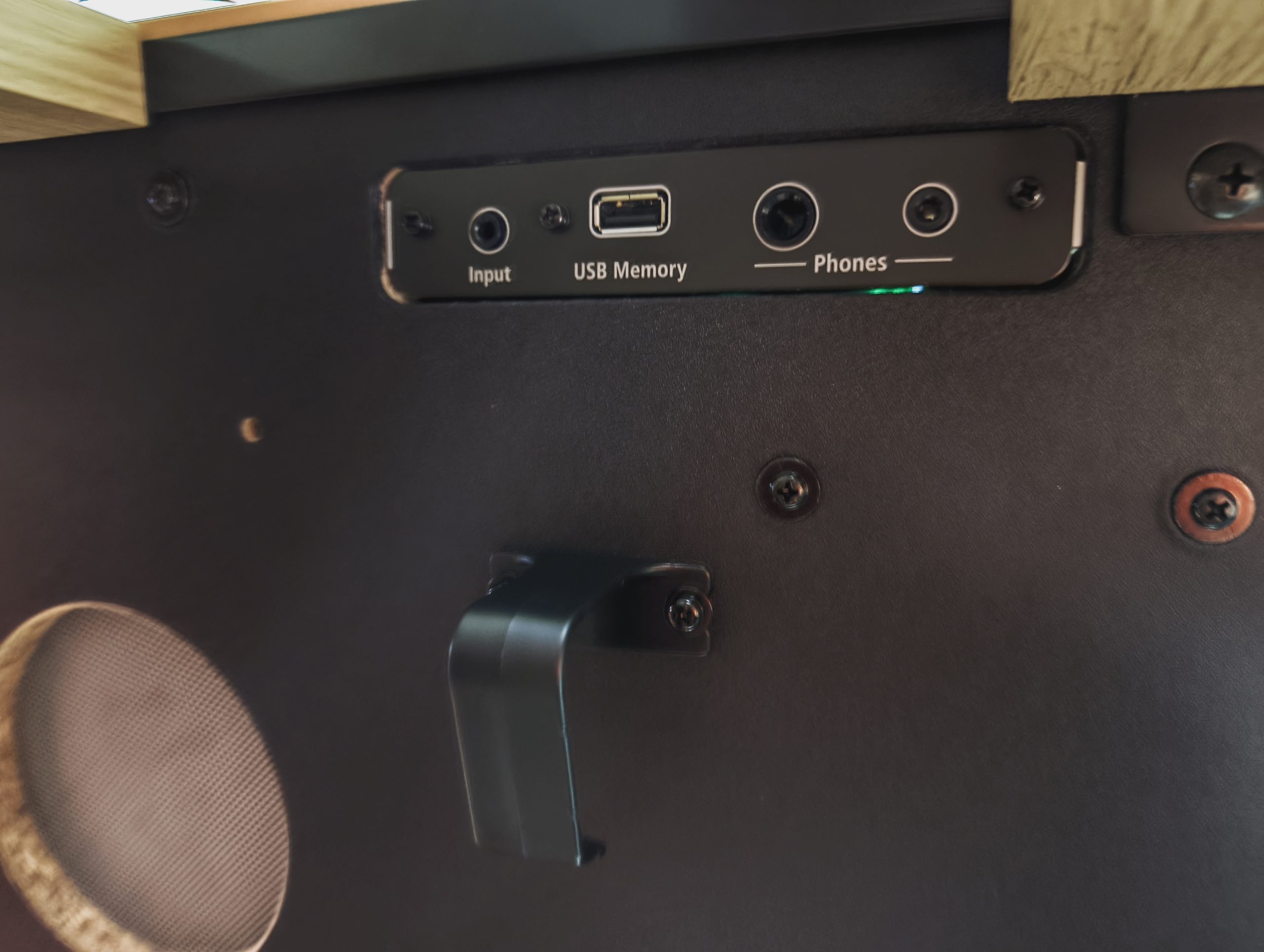  再入荷【新品】デジタルピアノ Roland RP701-LA