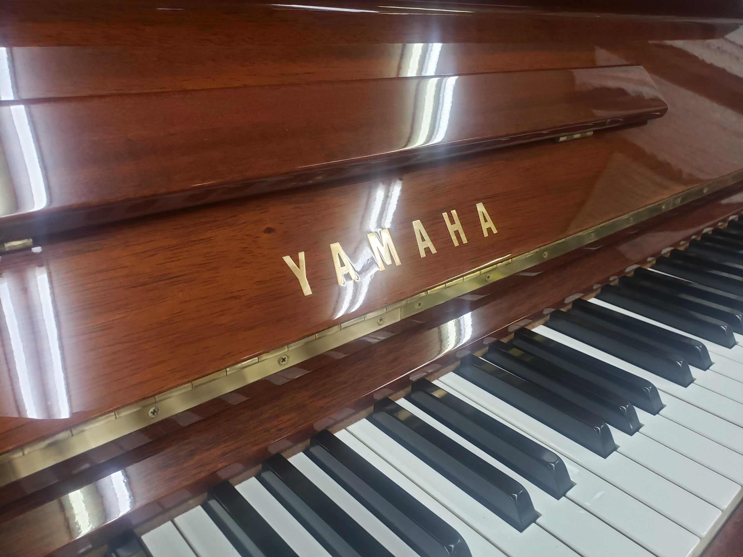 ヤマハ中古アップライトピアノ YAMAHA W106