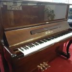 【中古】アップライトピアノ Wilson A-300 人魚のマーク