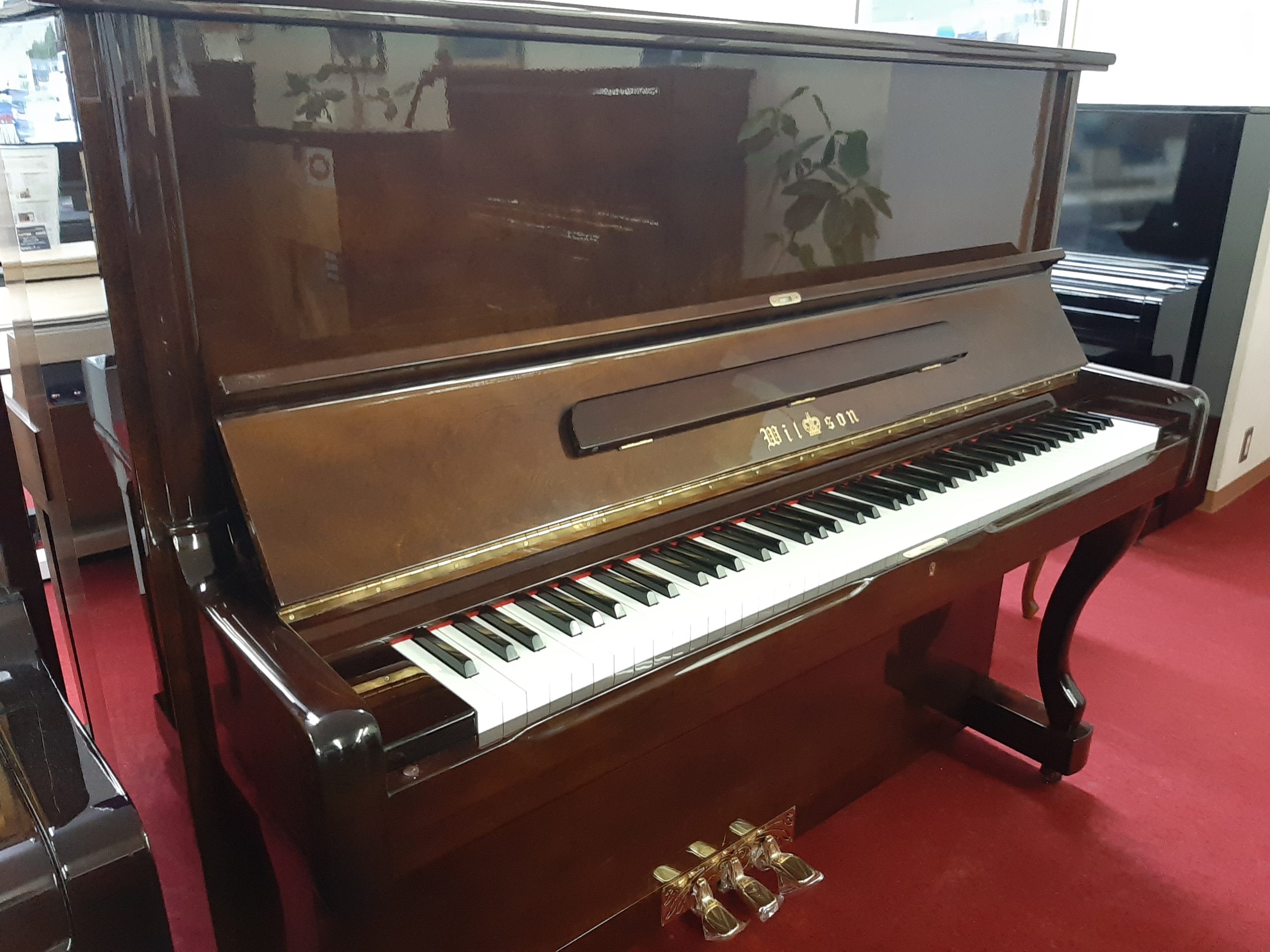 【中古】アップライトピアノ Wilson A-300 人魚のマーク