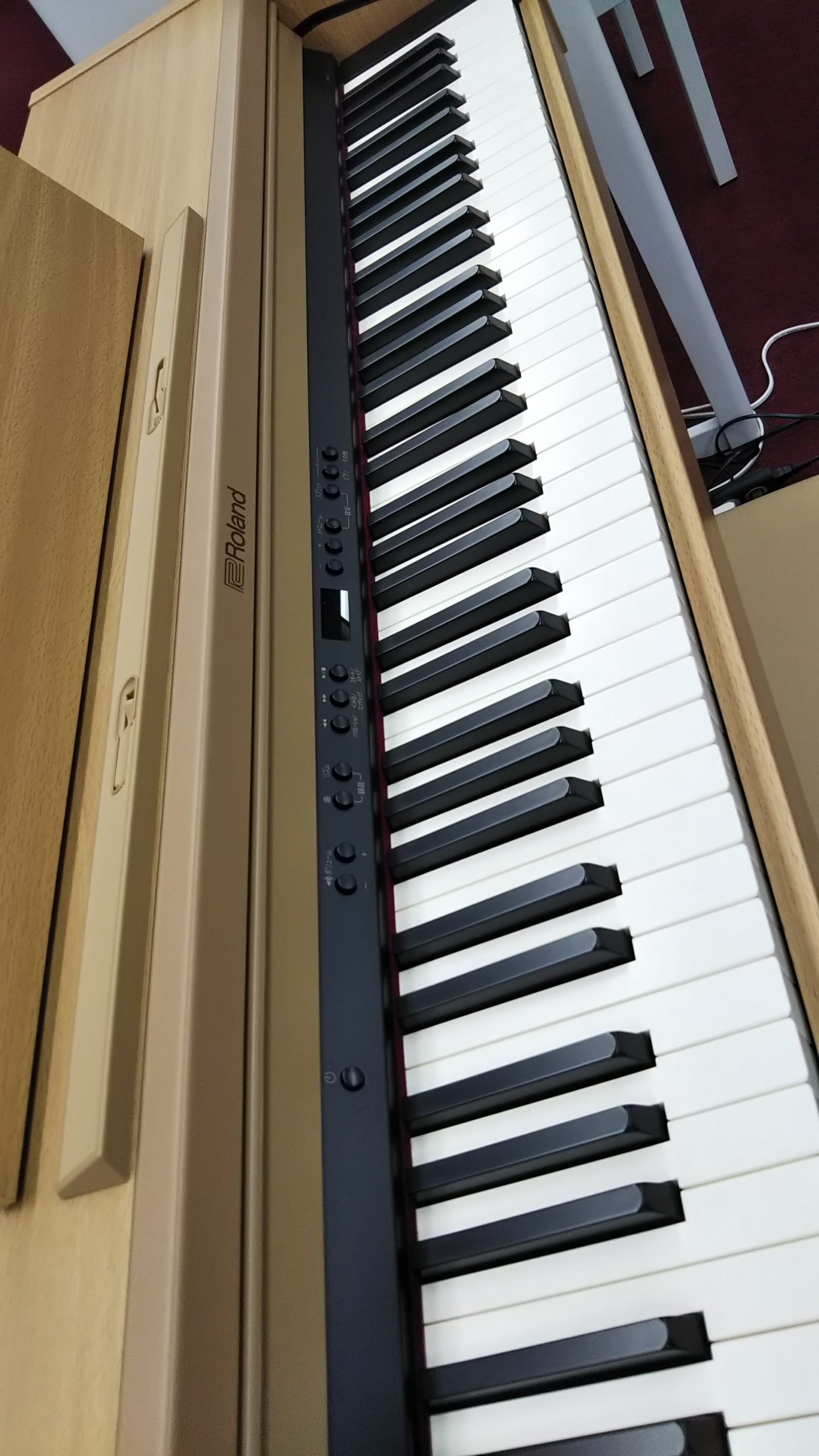 電子ピアノ ローランド RP501R