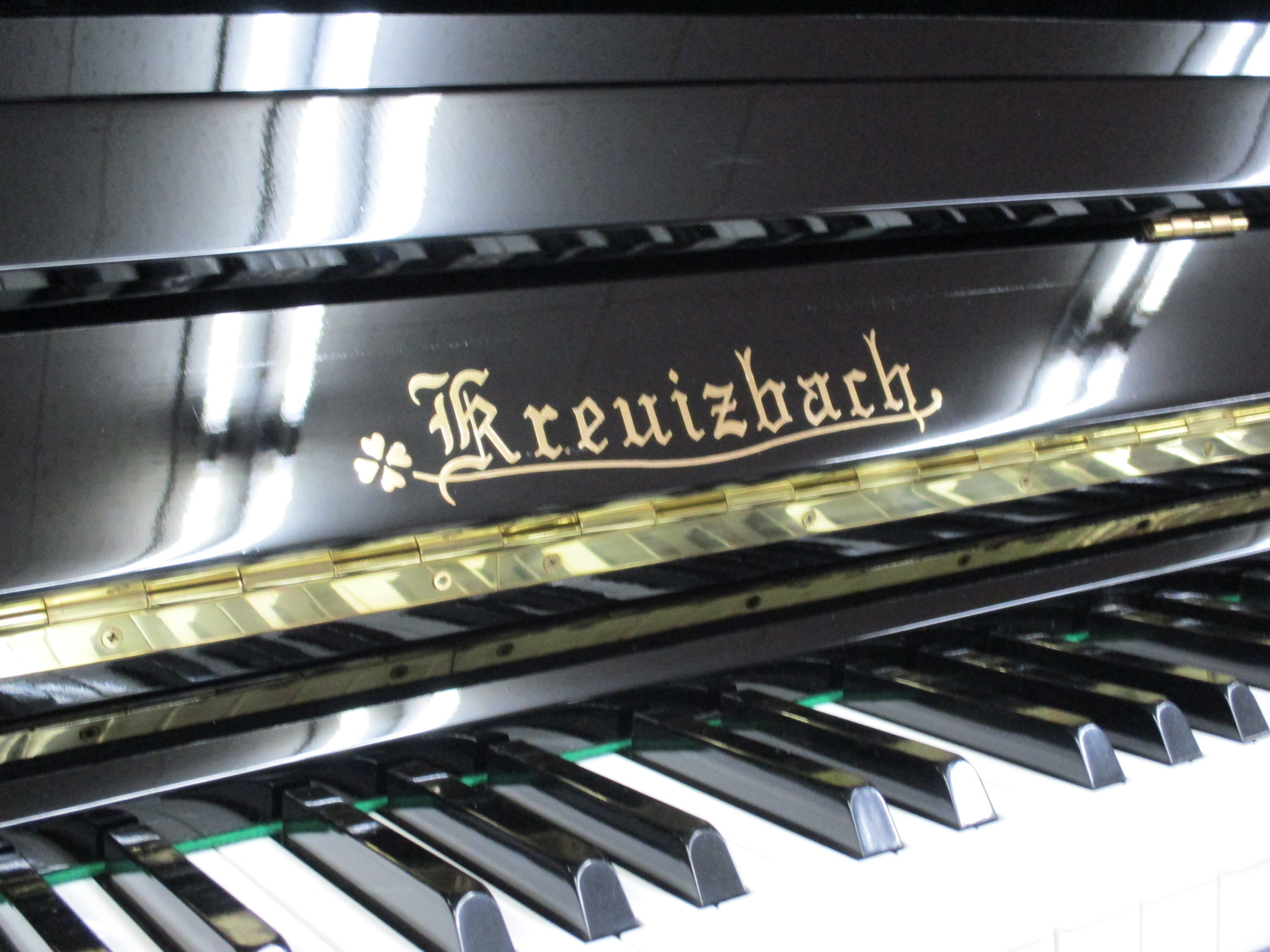 中古アップライトピアノ Kreuizbach U127