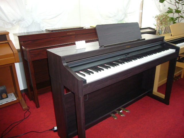 電子ピアノ Roland RP701DR