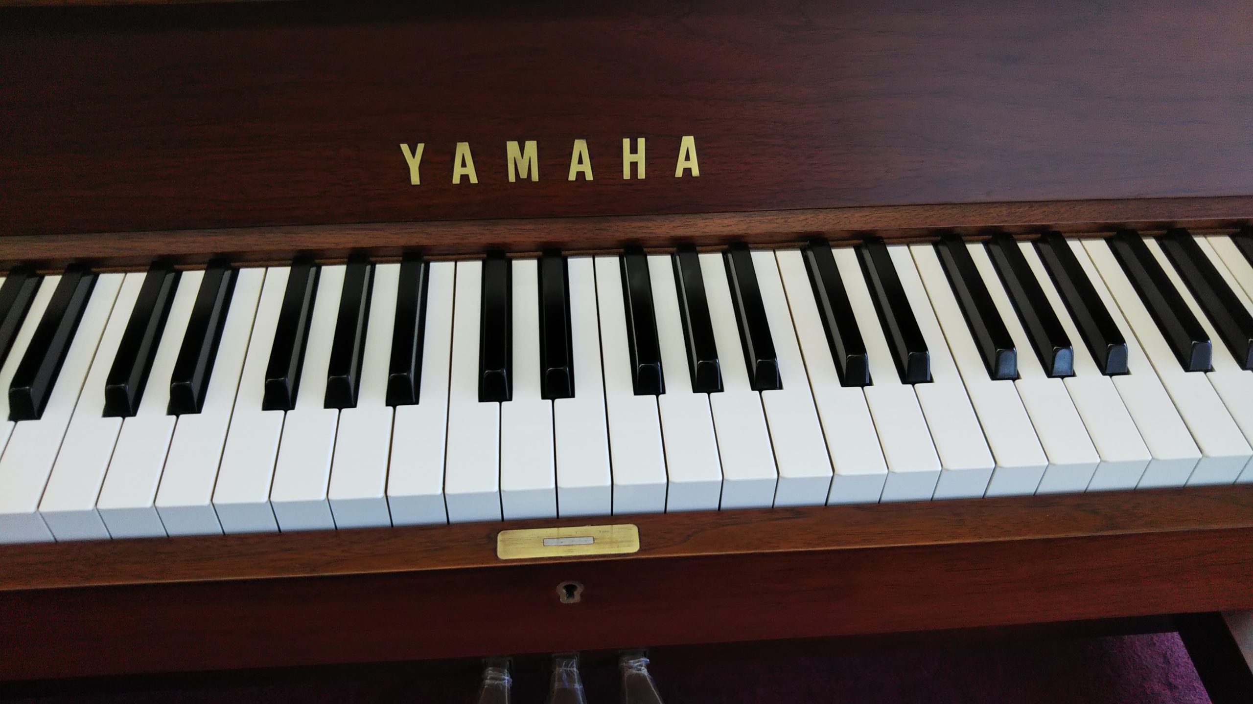 中古リニューアルピアノ ヤマハ W102