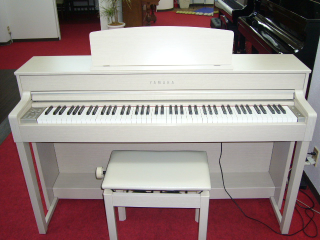 中古電子ピアノ ＹＡＭＡＨＡ CLP545
