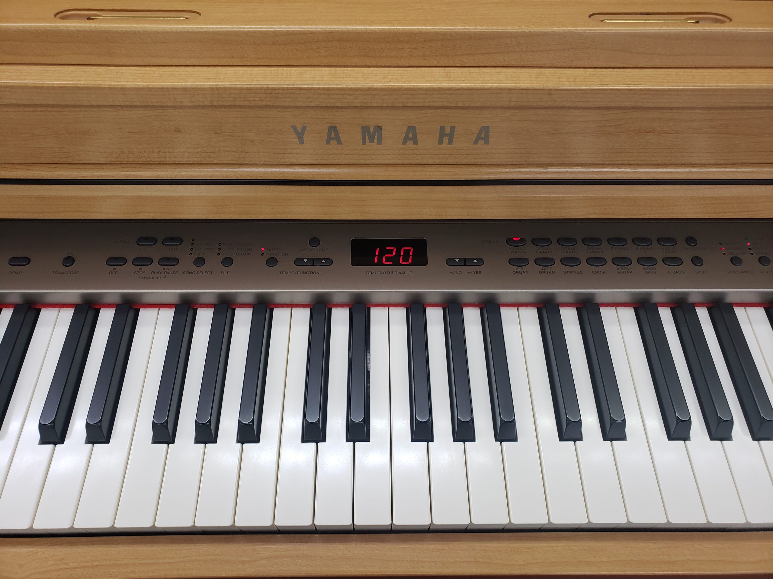 中古電子ピアノ YAMAHA  Clavinova CLP-440C