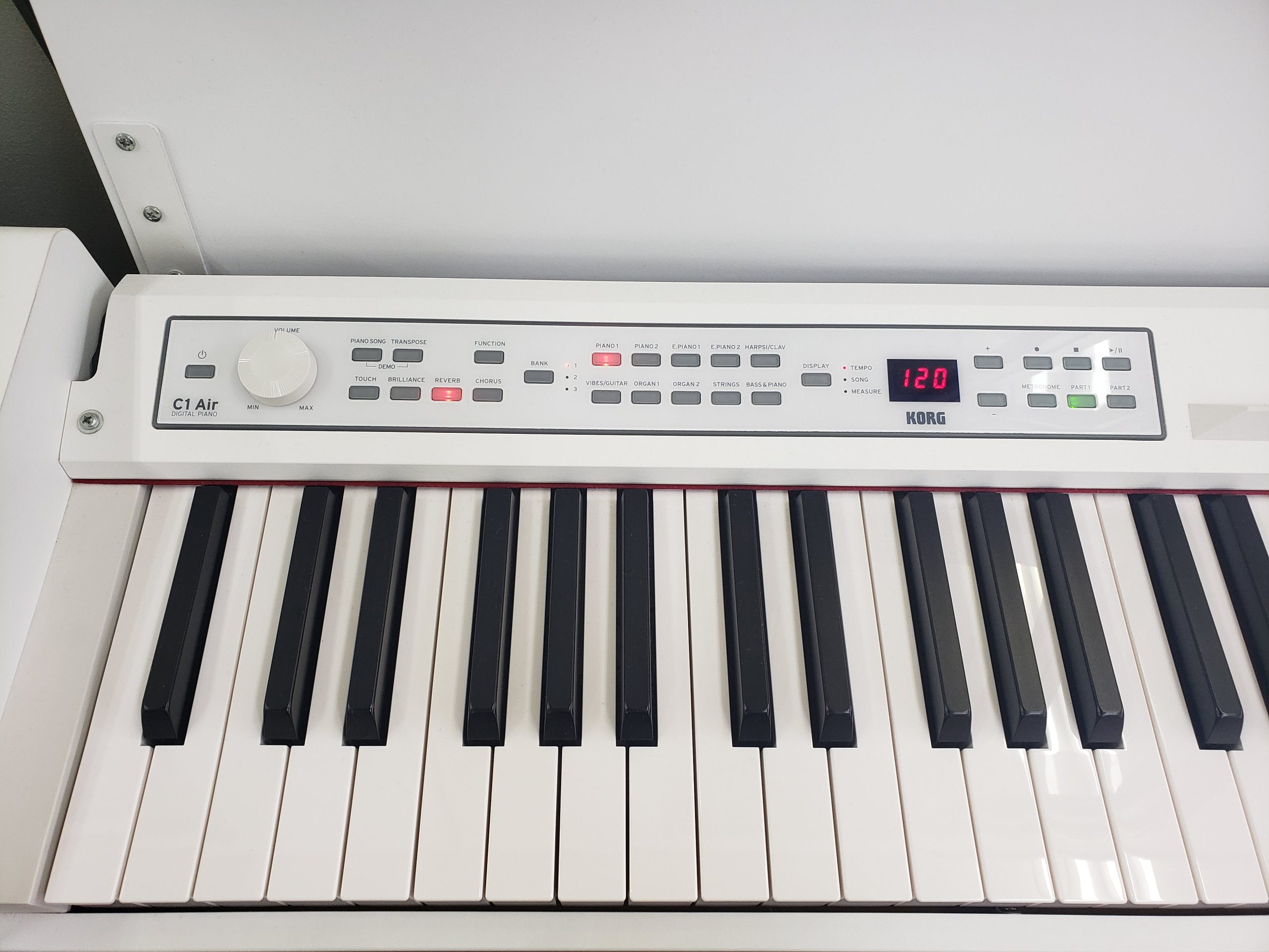 新品電子ピアノ KORG C1 Air