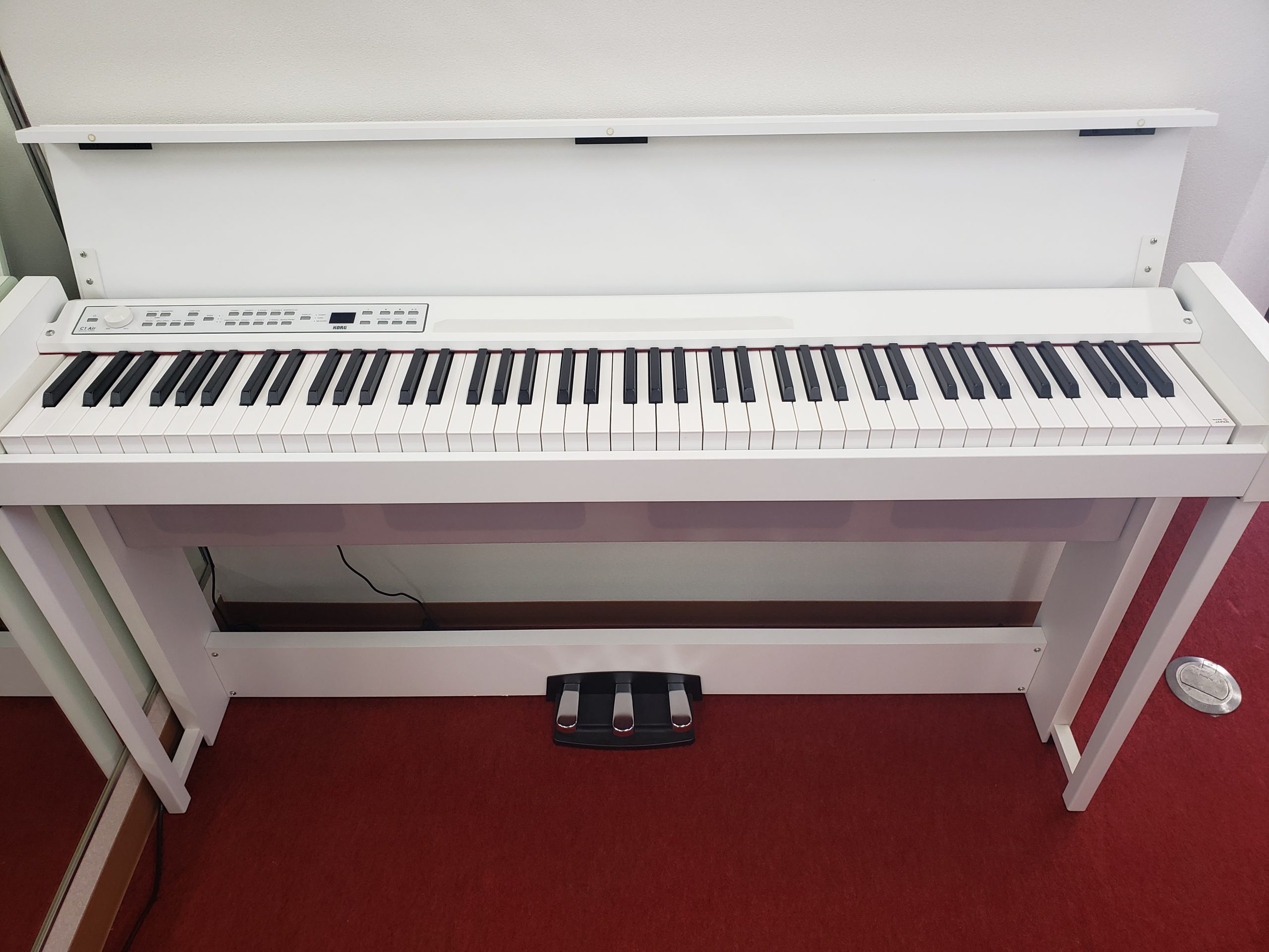 新品電子ピアノ KORG C1 Air