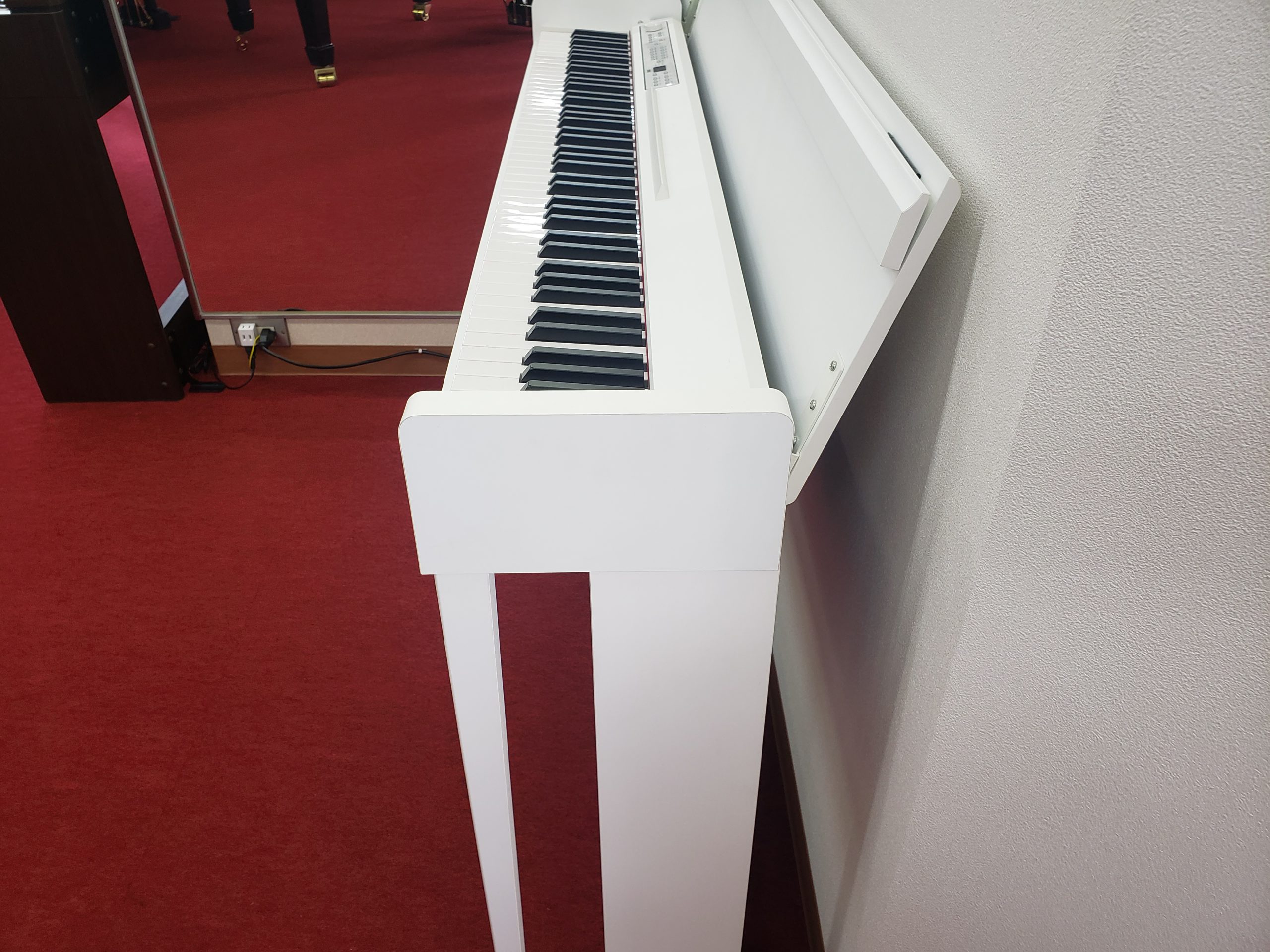 新品展示品電子ピアノ KORG C1 Air