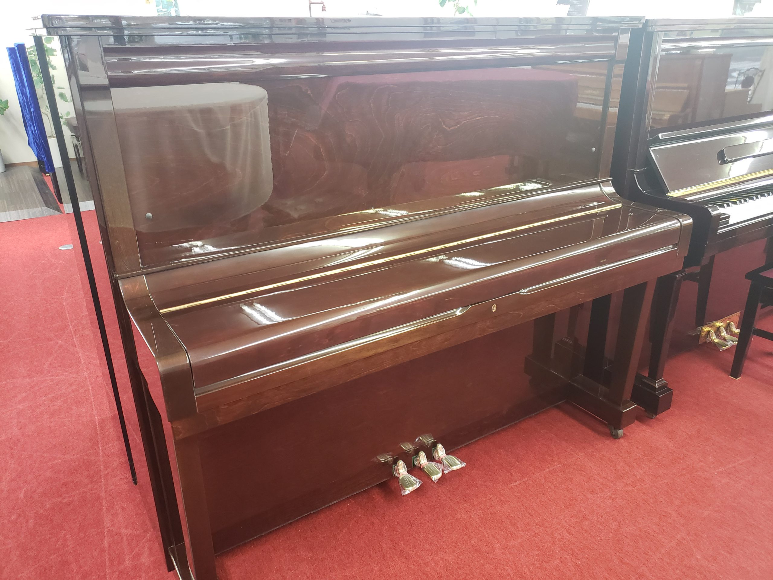 フローラピアノ中古アップライトピアノ EARL WINDSOR W115M DELUXE