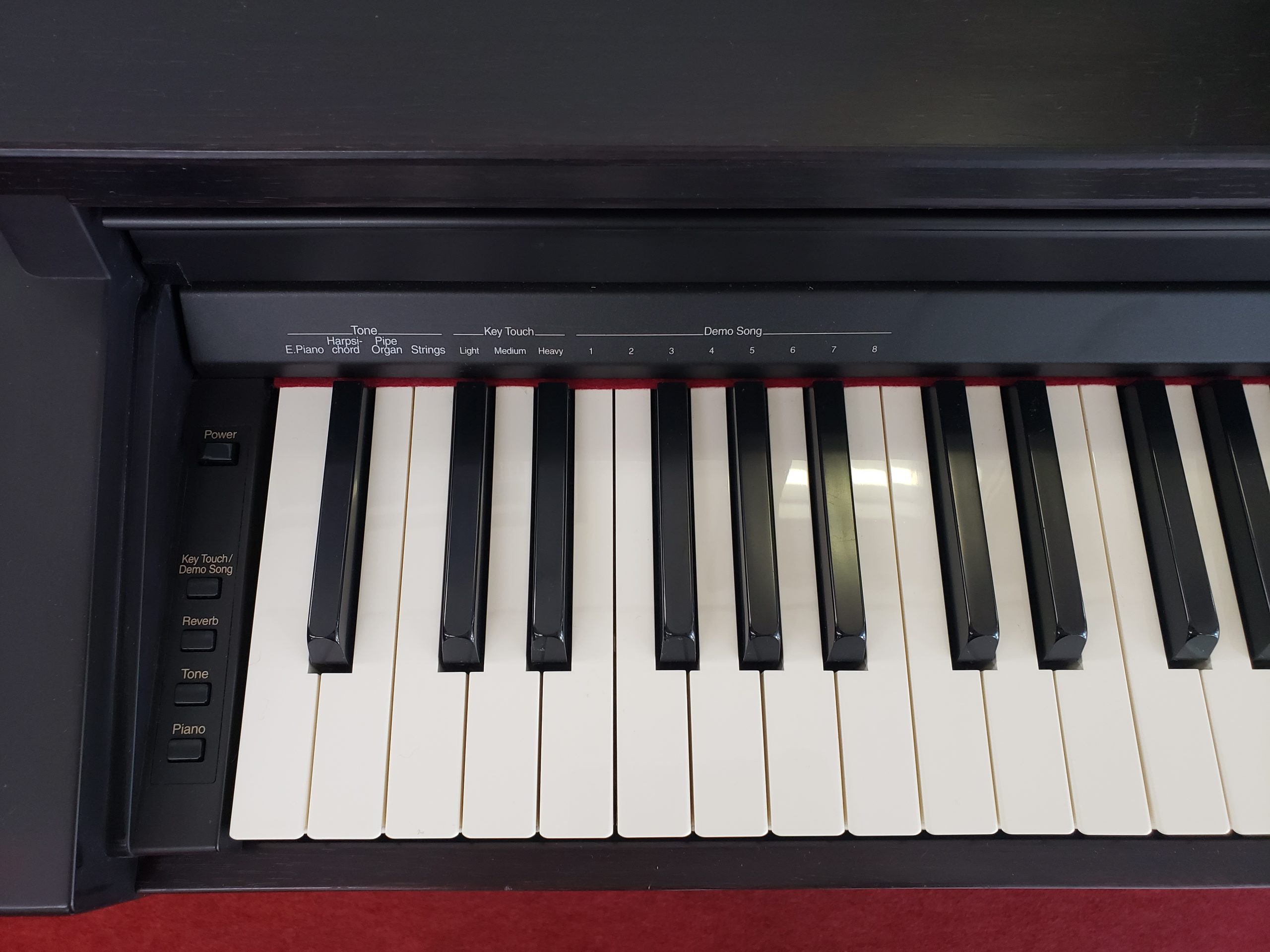 中古電子ピアノ Roland HP-147R
