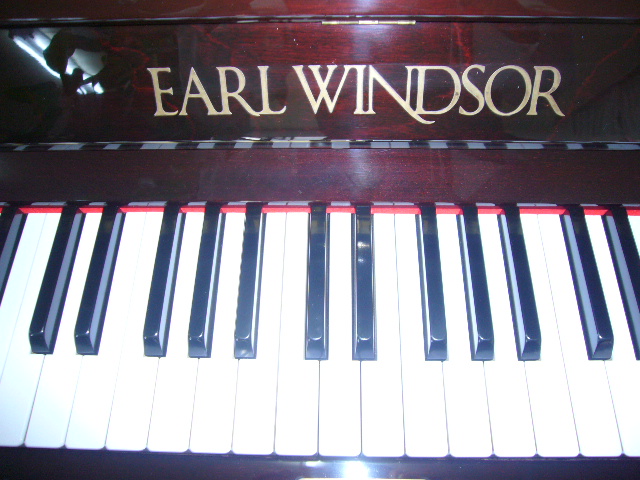 中古アップライトピアノ EARL WINDSOR W115M DELUXE│ピアノ百貨公式サイト