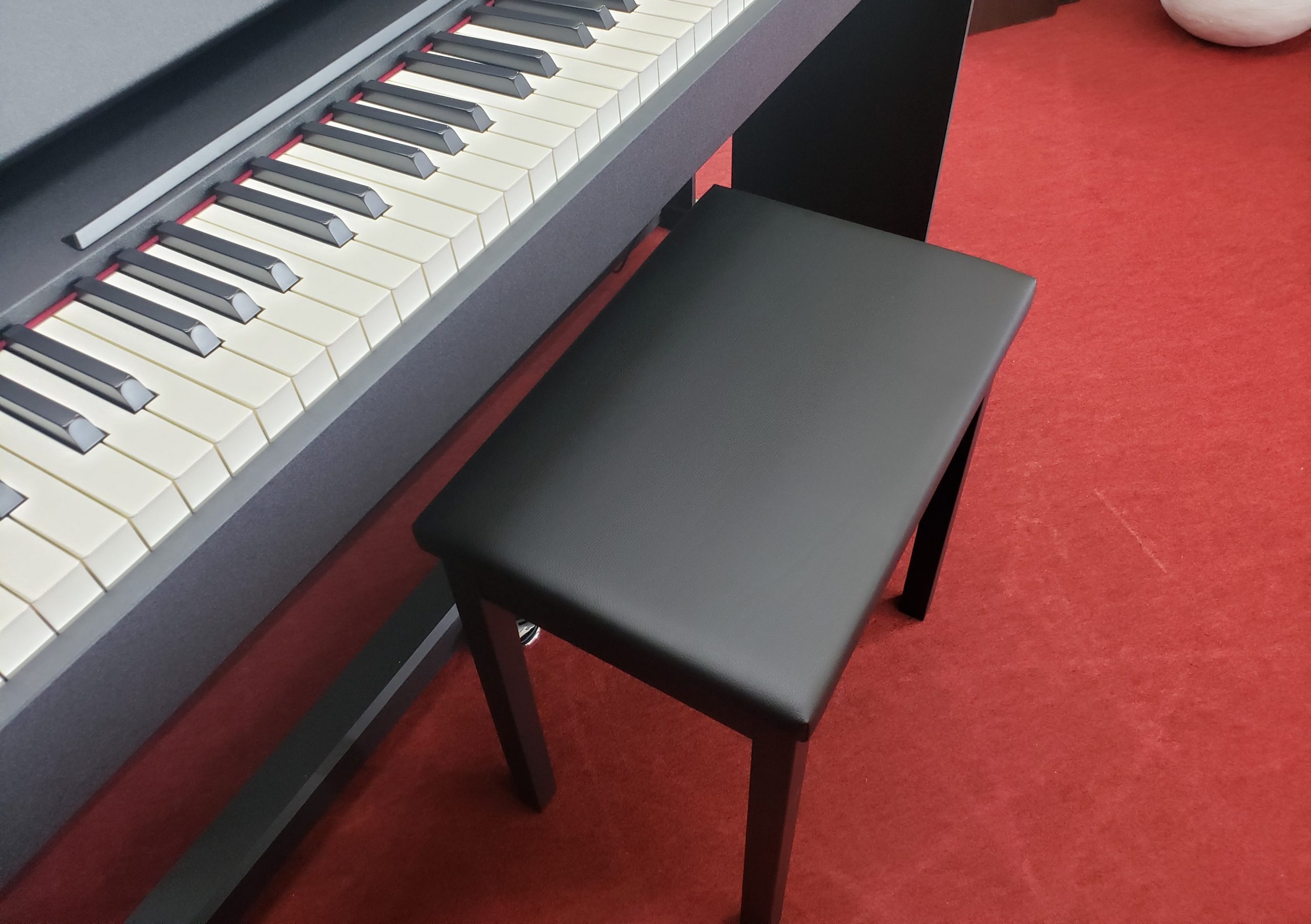 新品電子ピアノ Roland F107-BK