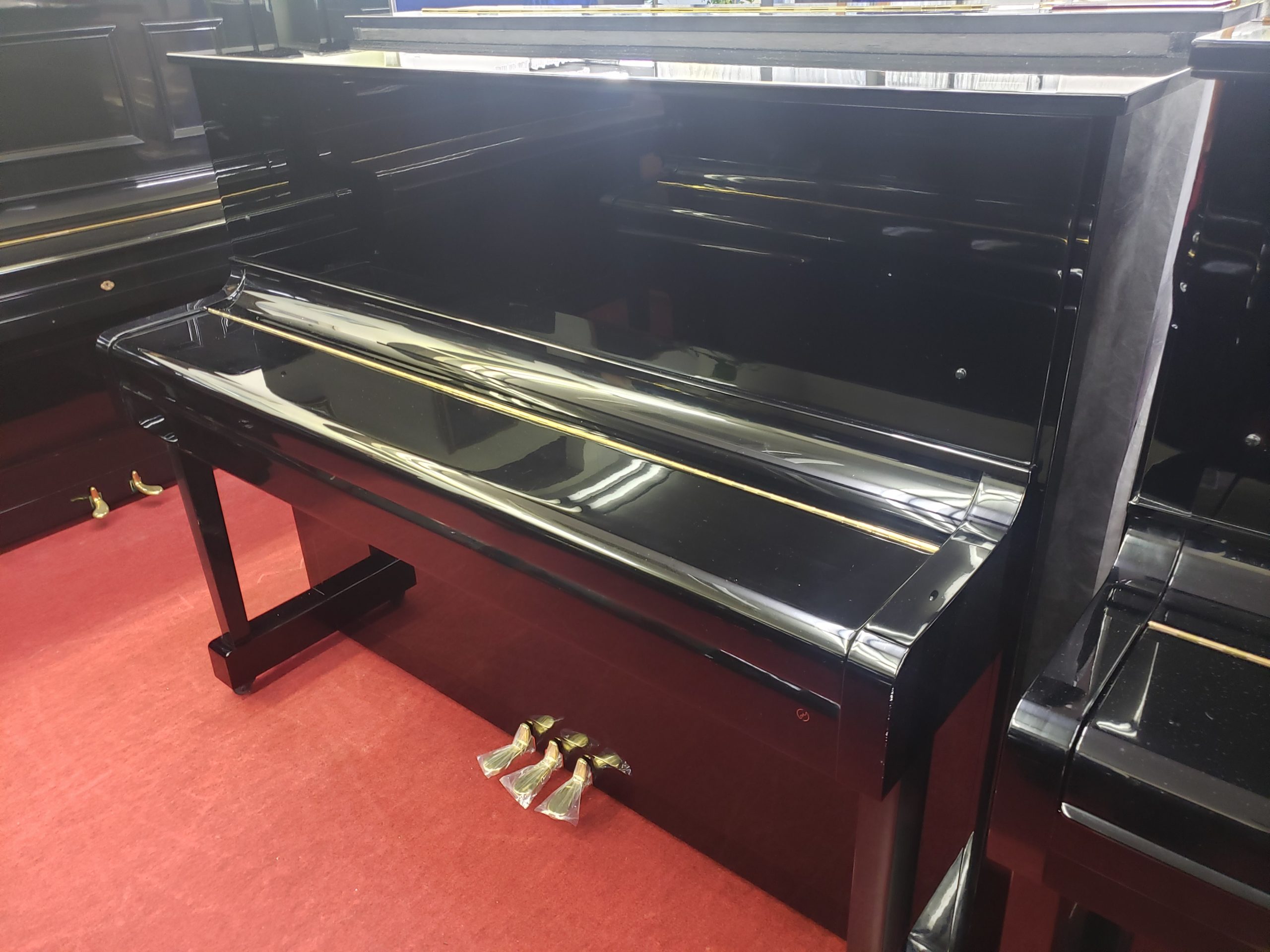 カワイ中古アップライトピアノ KAWAI BS-1A