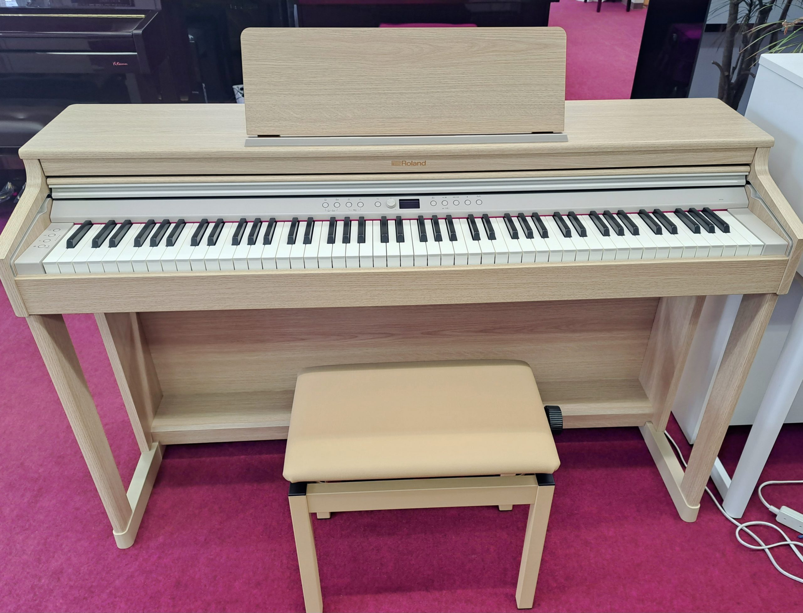 電子ピアノ ローランド RP701-LA│ピアノ百貨公式サイト