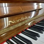 輸入中古アップライトピアノ Nordiska 122RPWN