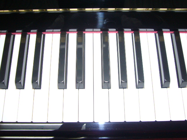 アップライトピアノ ＹＡＭＡＨＡ Ｕ３０ＢＬ