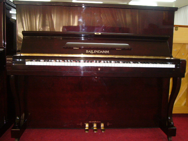 アップライトピアノ BALLINDAMM　 BU20DMP