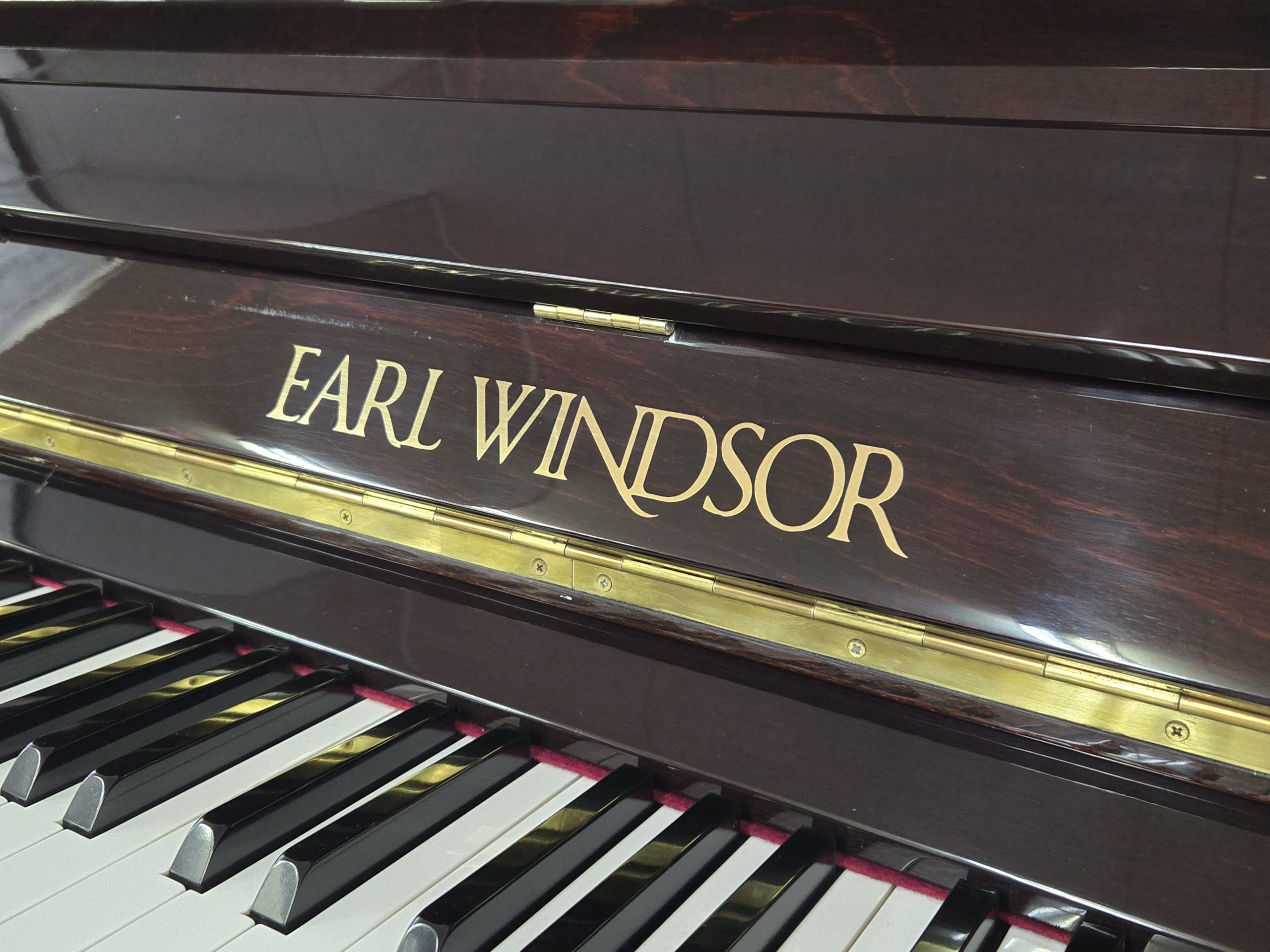 フローラピアノ中古アップライトピアノ】 EARL WINDSOR W115M│ピアノ百貨公式サイト