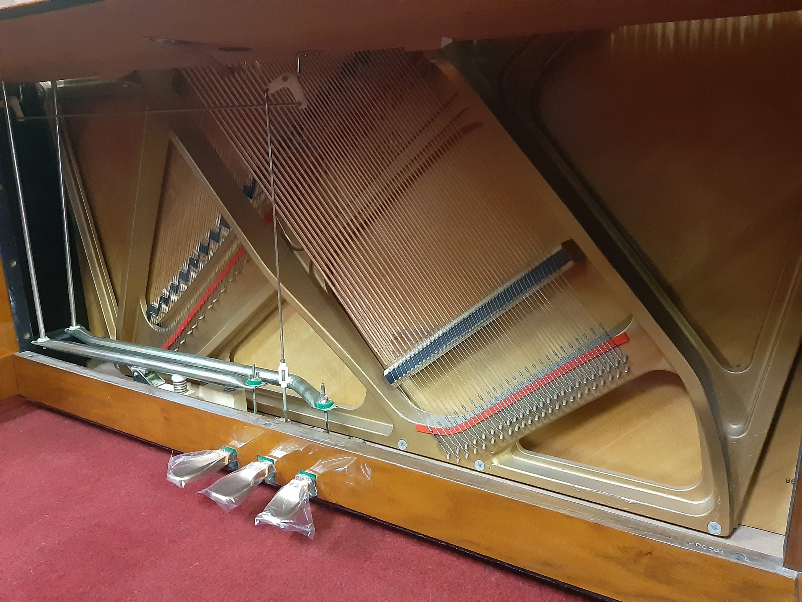 【5年保証付き】中古ピアノ KAFMANN K-121