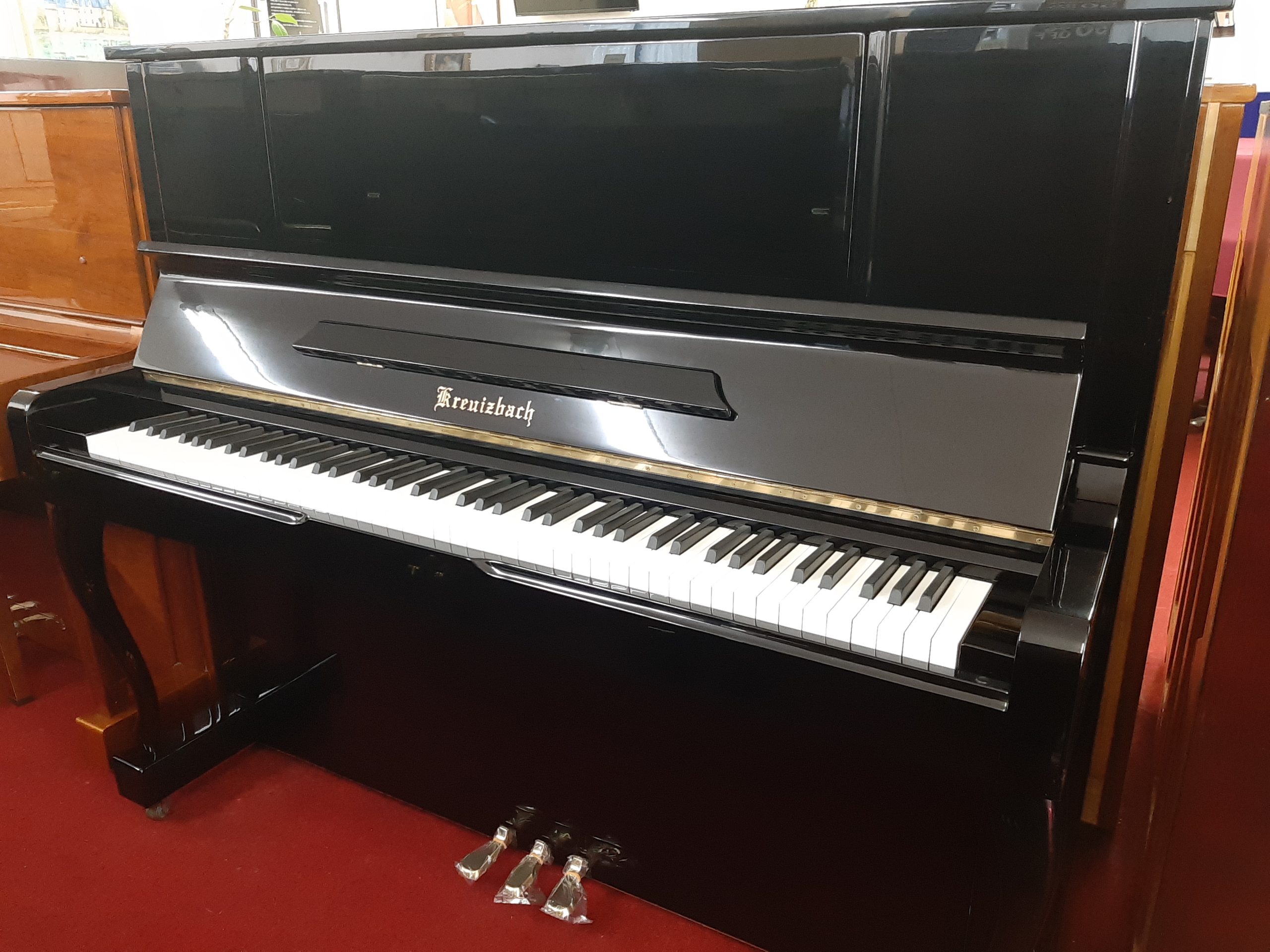 【5年保証付き】中古ピアノ Kreuizbach KA-27