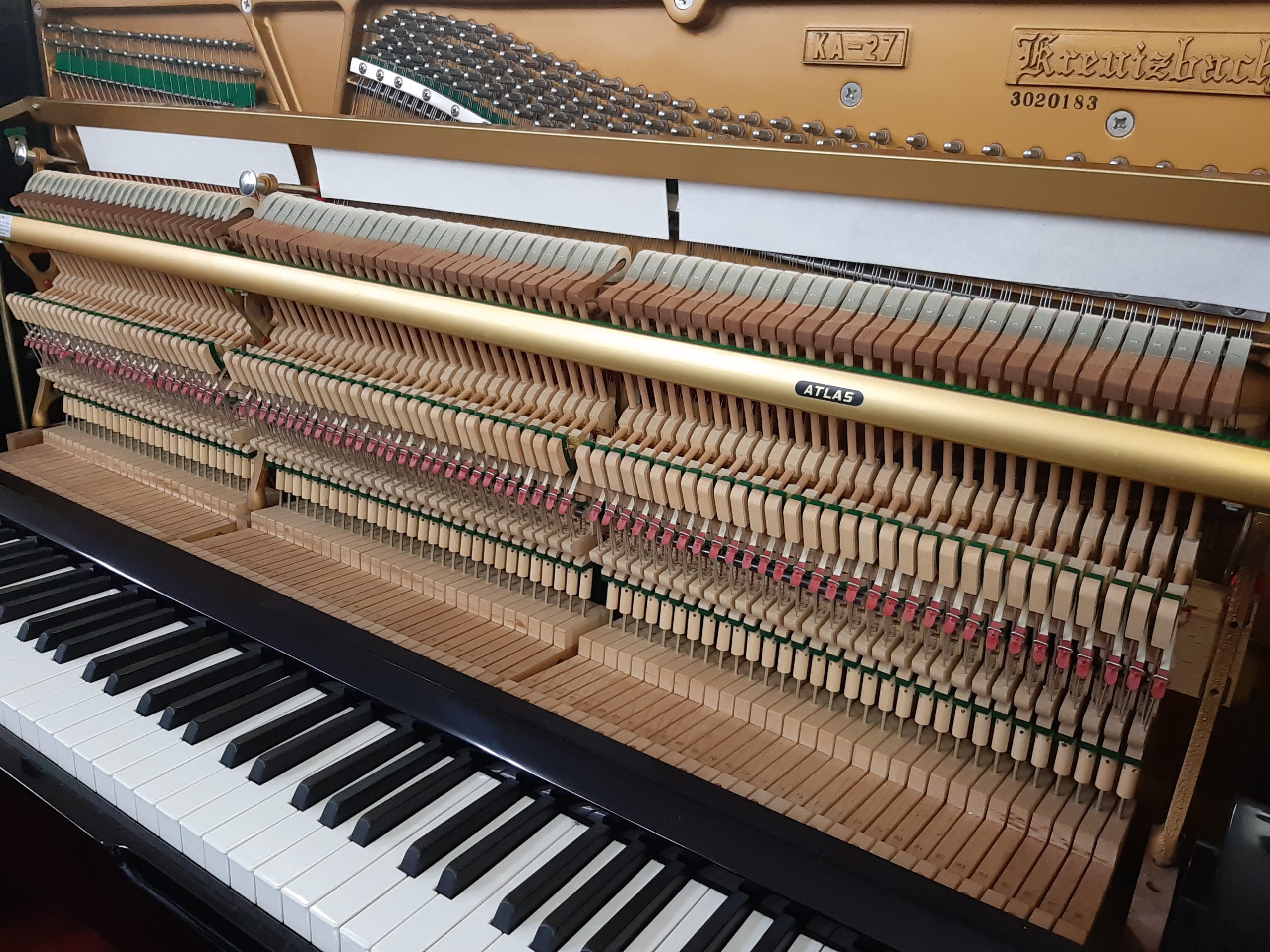 【5年保証付き】中古ピアノ Kreuizbach KA-27