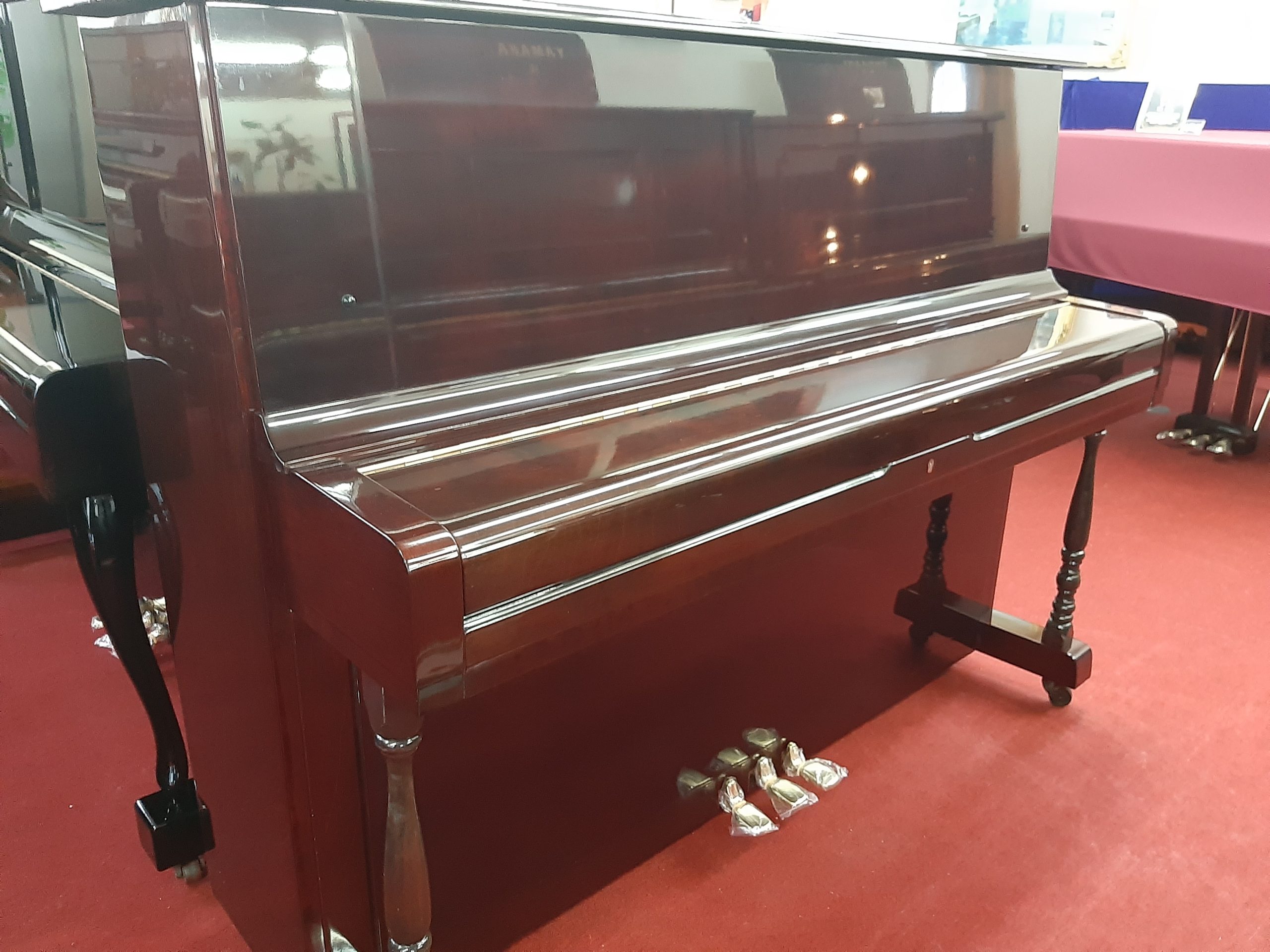 中古ピアノ Gors ＆ Kallmann  