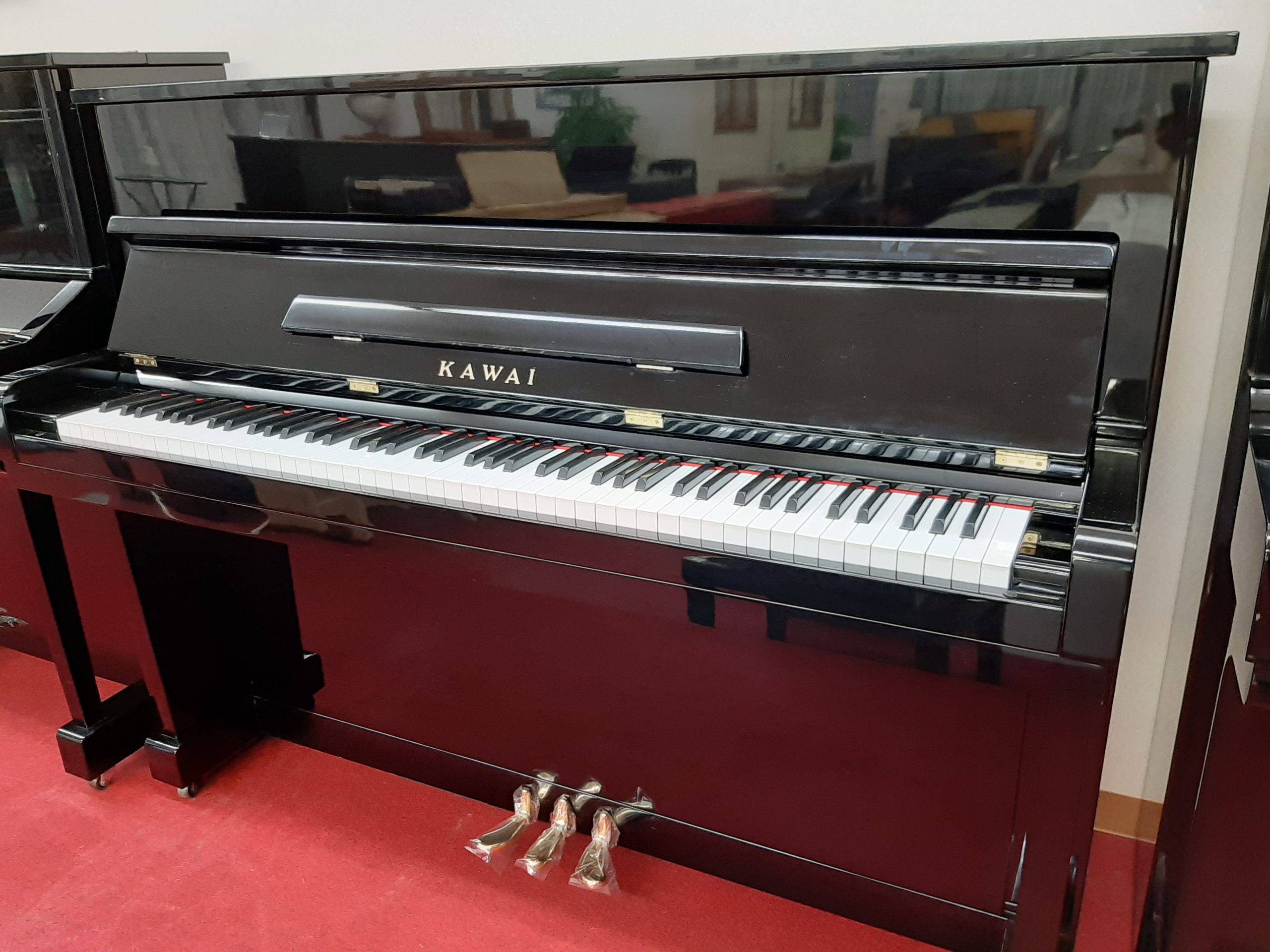 【5年保証付き】中古ピアノ KAWAI KST-3