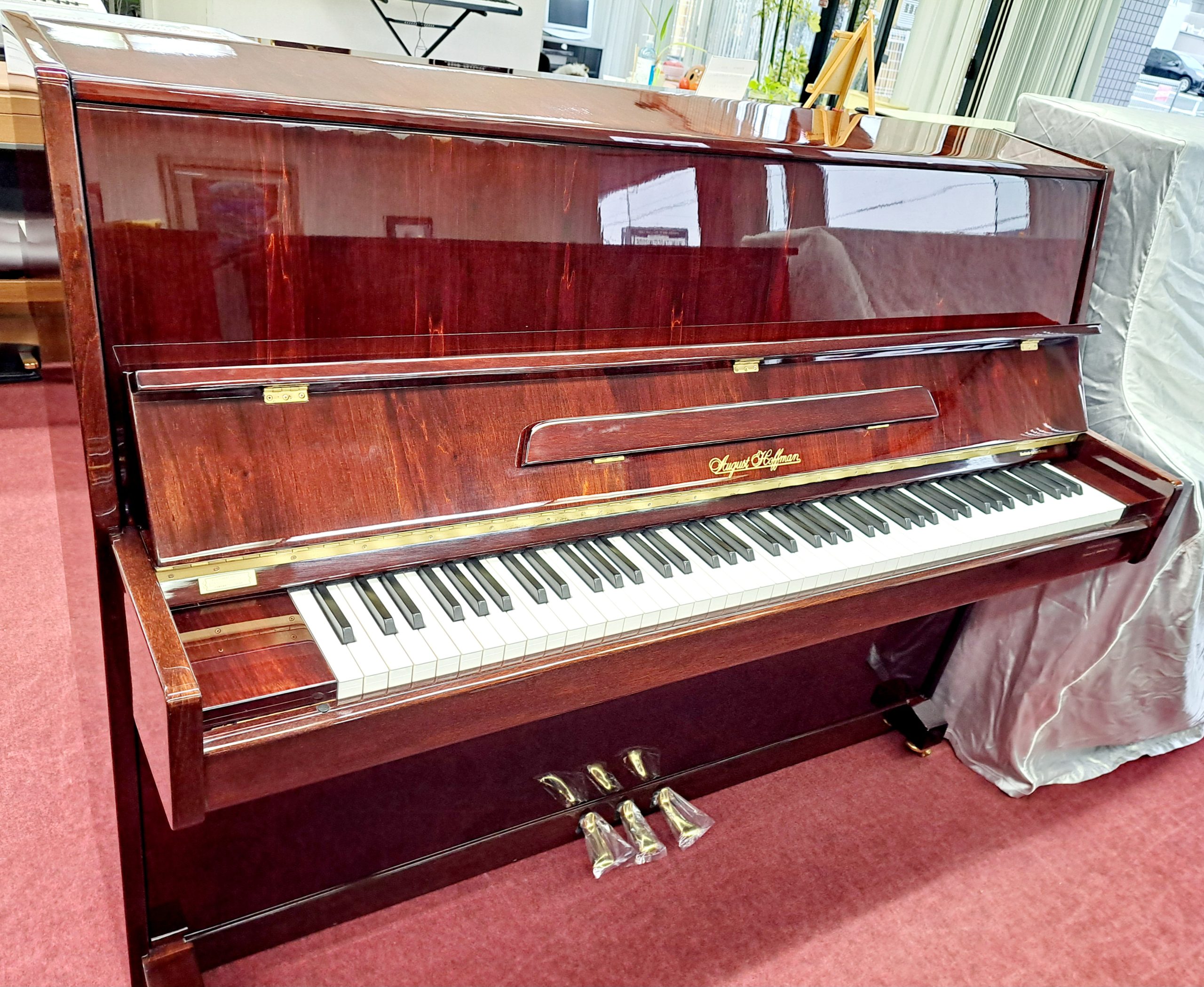 中古アップライトピアノ AugustHoffman 112G