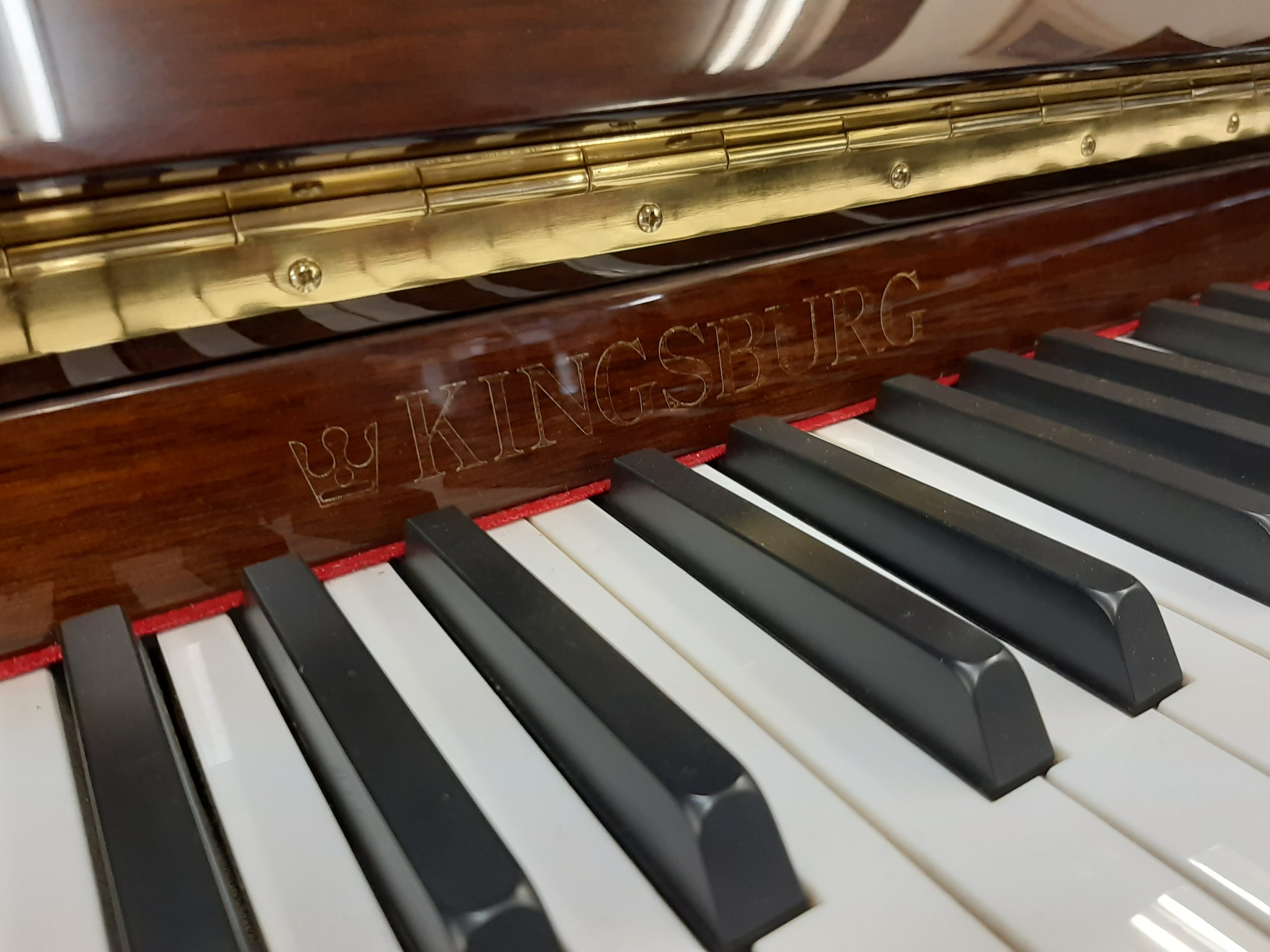 【新品】アップライトピアノ KINGSBURG KU-115