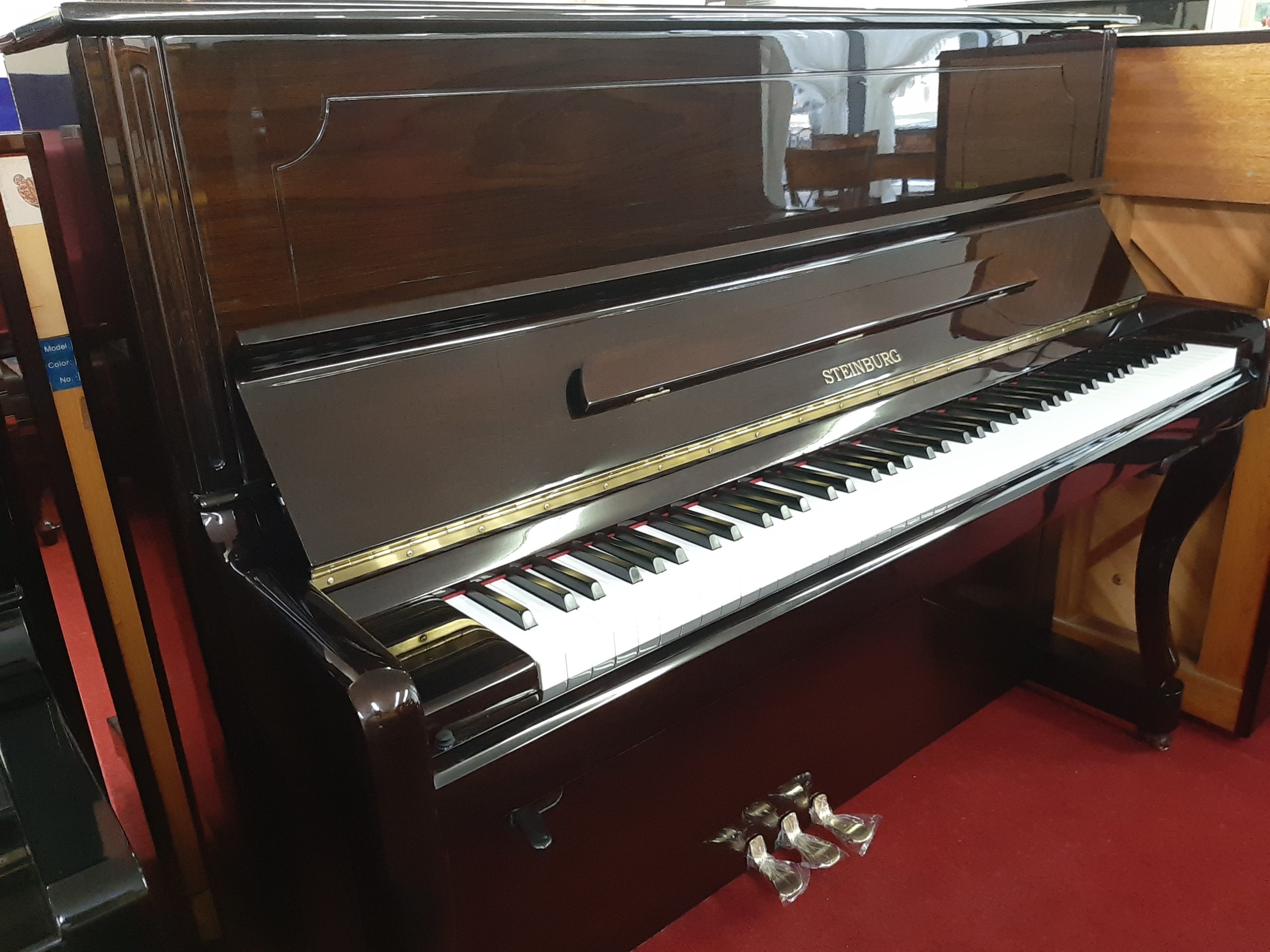 【5年保証付き】中古ピアノ STEINBURG MP-122(サイレント付) 消音機能付き