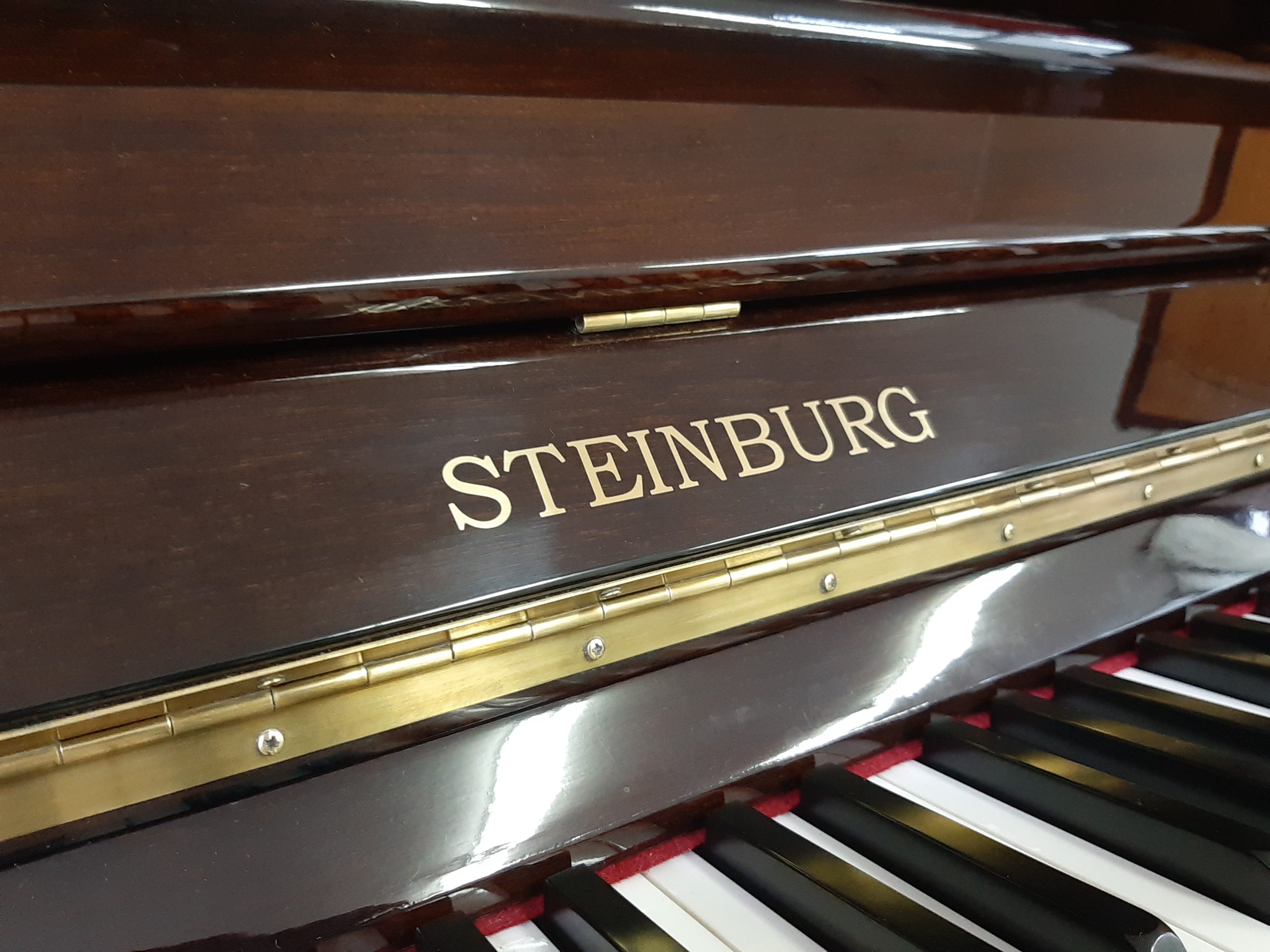 【5年保証付き】中古ピアノ STEINBURG MP-122(サイレント付) 消音機能付き