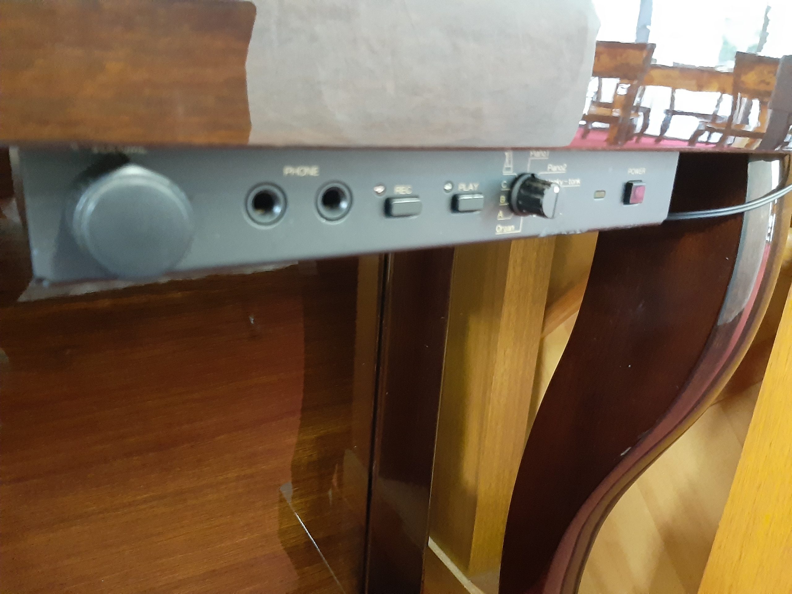 【5年保証付き】中古ピアノ STEINBURG MP-122(サイレント付) 消音機能付き