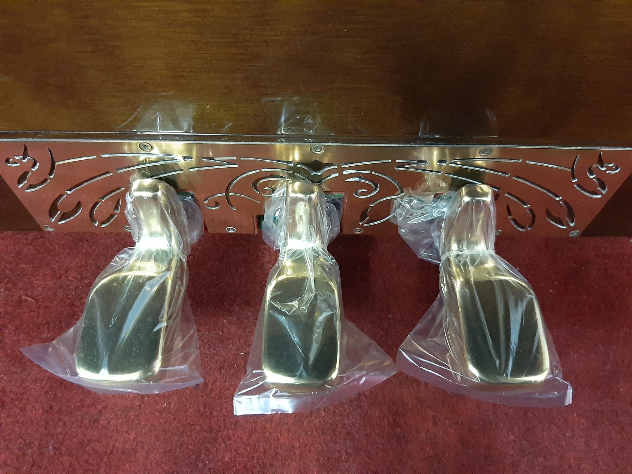 【中古】アップライトピアノ Wilson A-300 人魚のマーク