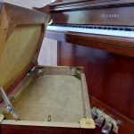  【中古】アップライトピアノ  Aizenaha  NS-230C 家具調 装飾 収納イス 輸入