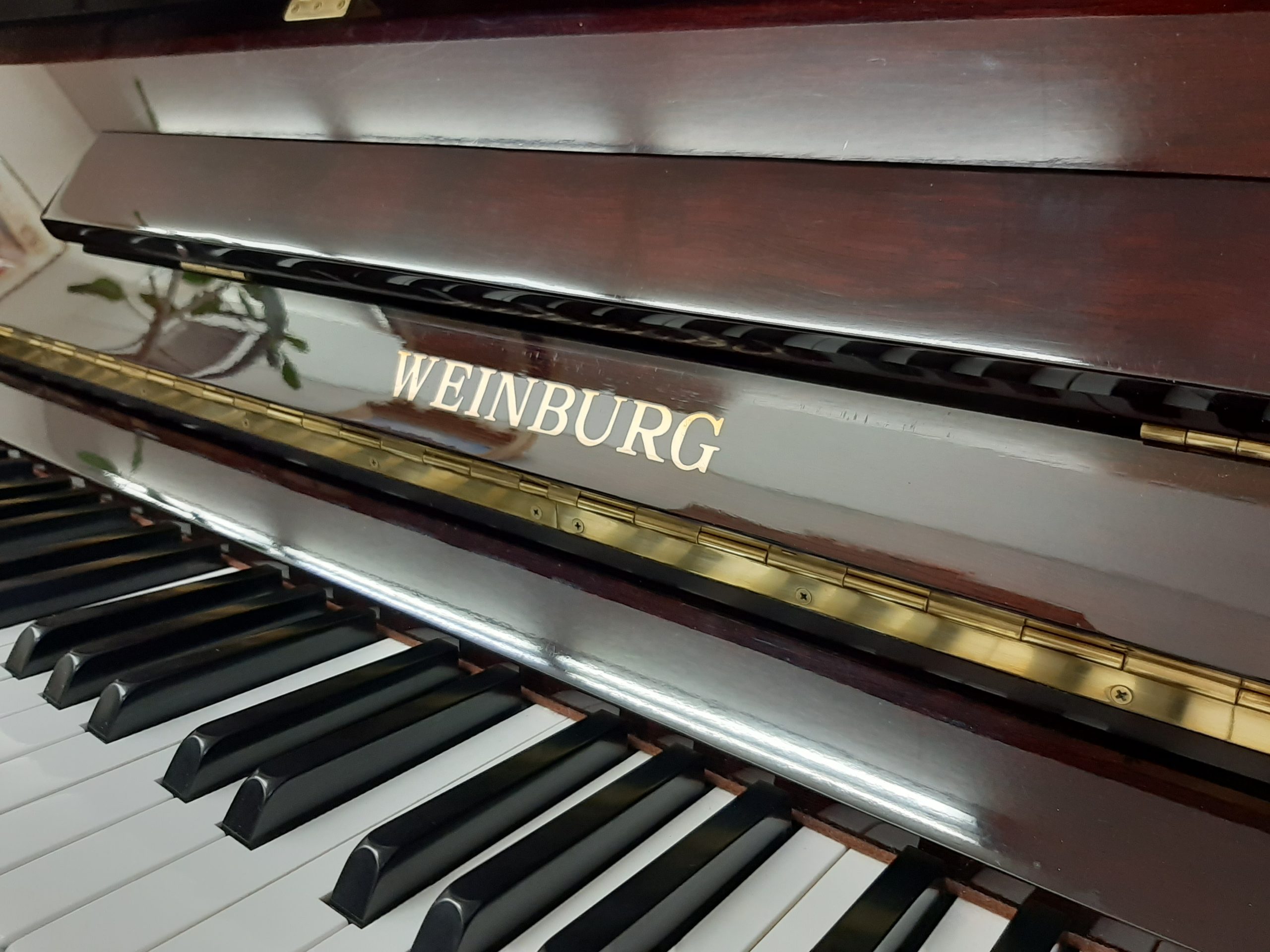 【5年保証付き】中古ピアノ WEINBERG SU-110 最小クラス