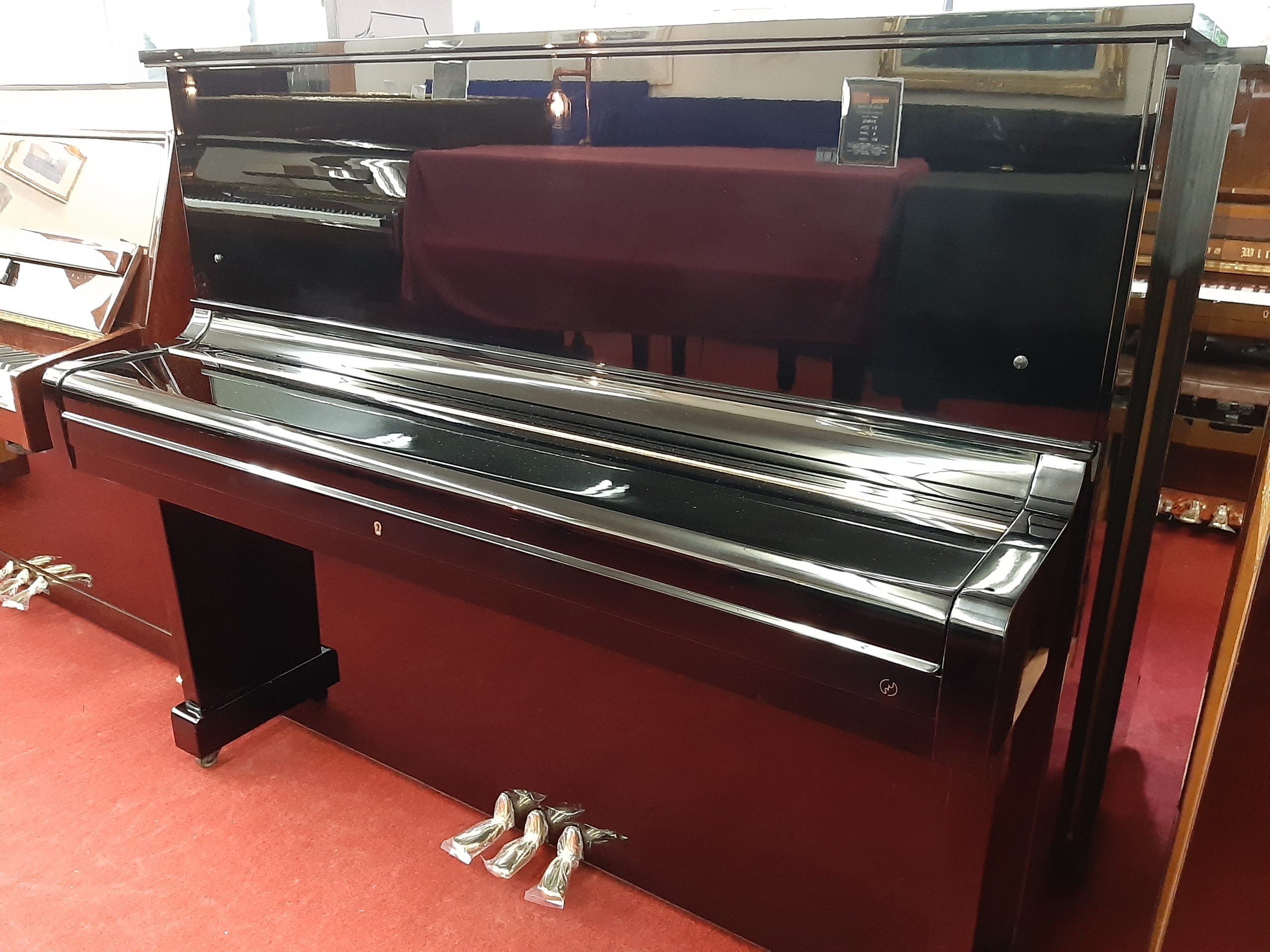 【5年保証付き】中古ピアノ KAWAI KU-1D 優しい音色