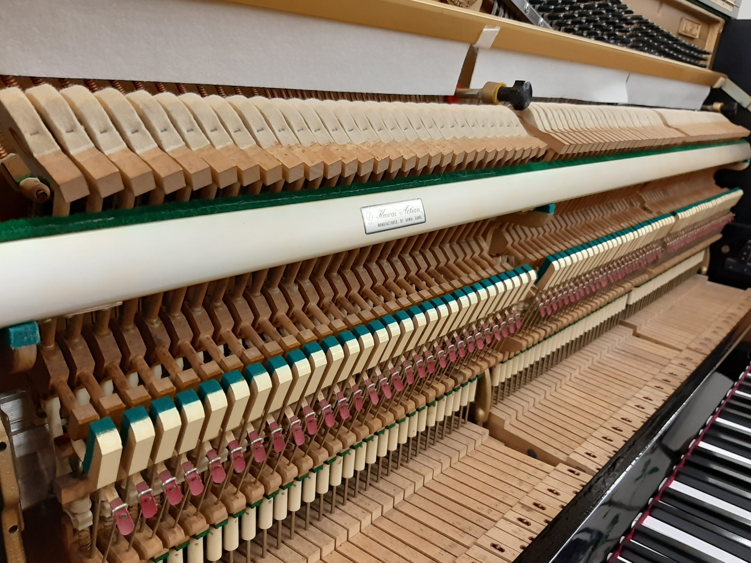 【5年保証付き】中古ピアノ KAWAI KU-1D 優しい音色