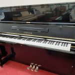    YAMAHA U1G
