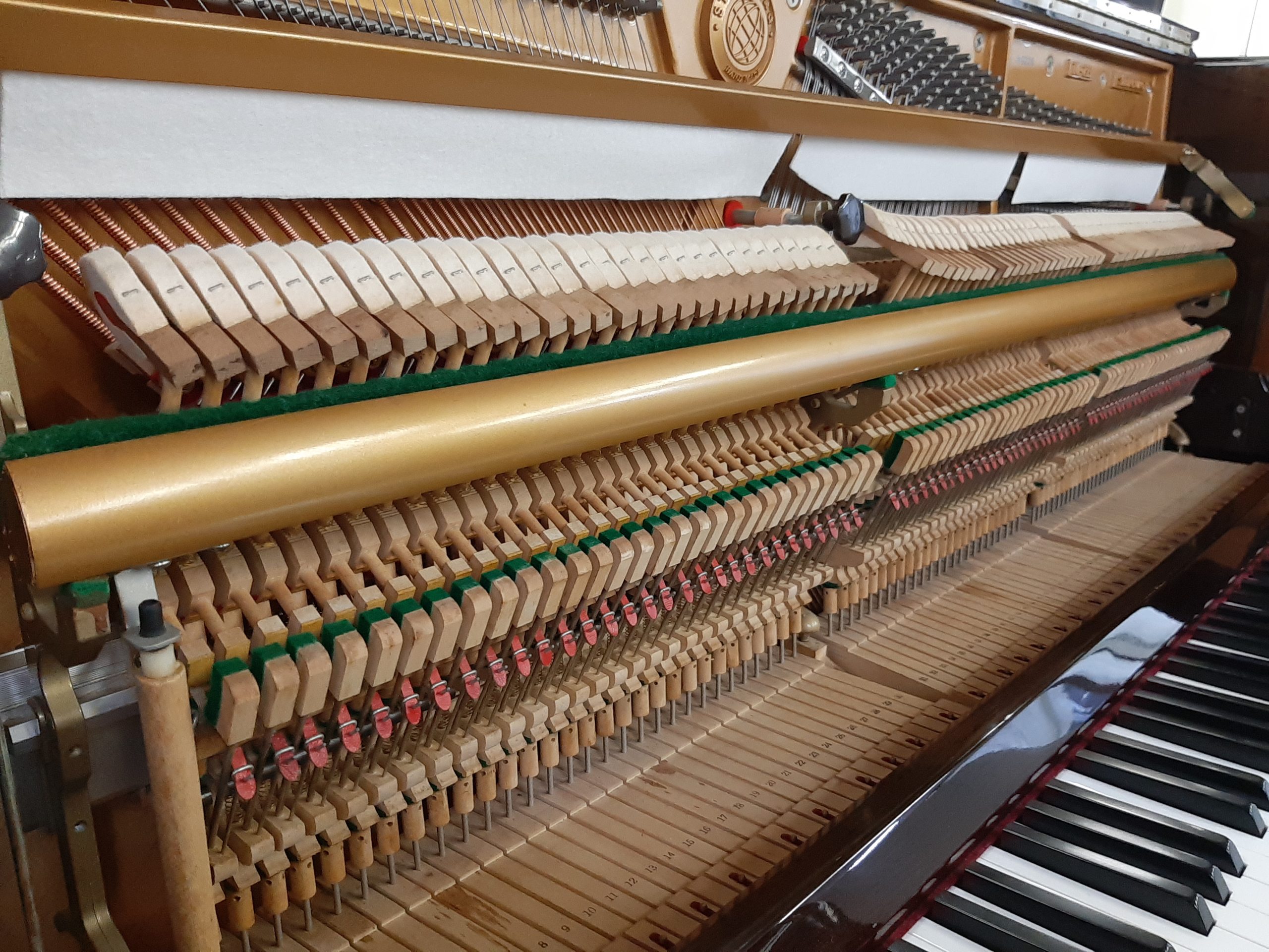 【5年保証付き】中古ピアノ STEINBURG MP-122 木目調 ネコ脚