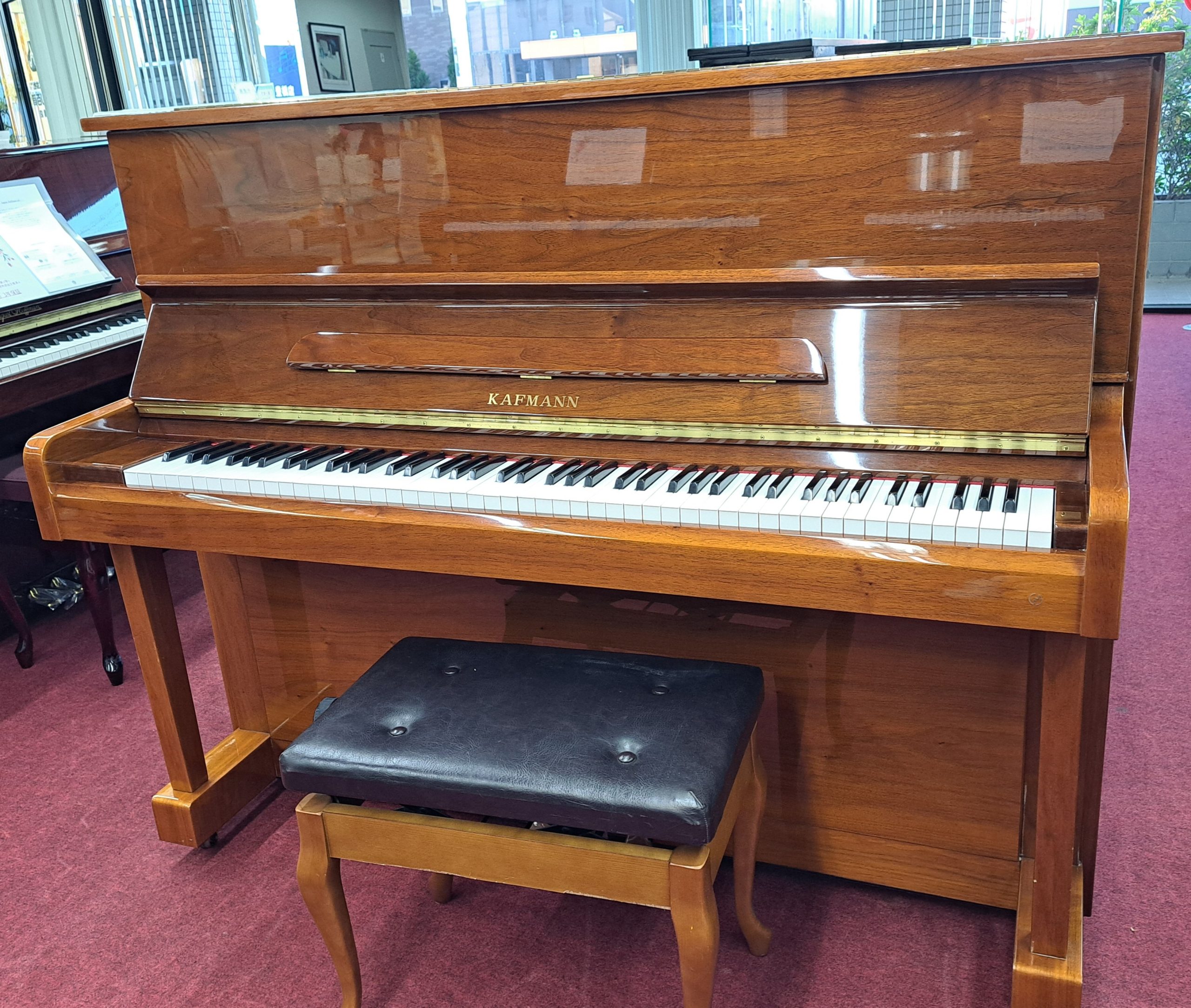 中古アップライトピアノ サミック K121