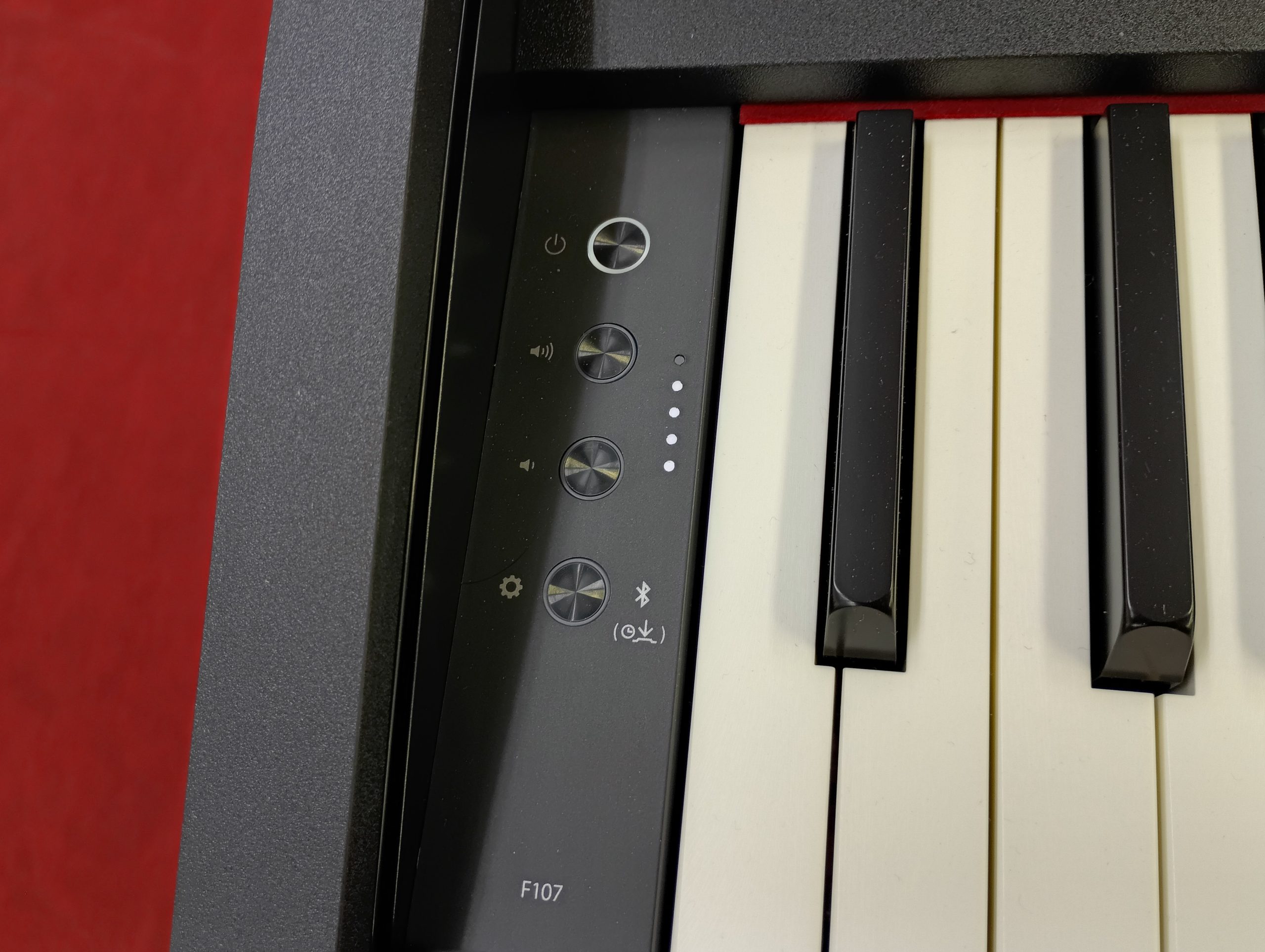 再入荷【新品】デジタルピアノ Roland F107-BK