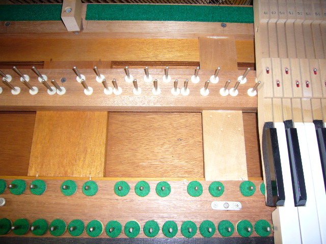 アップライトピアノ FRIEDRICH F102M