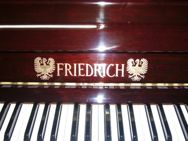 アップライトピアノ FRIEDRICH F102M